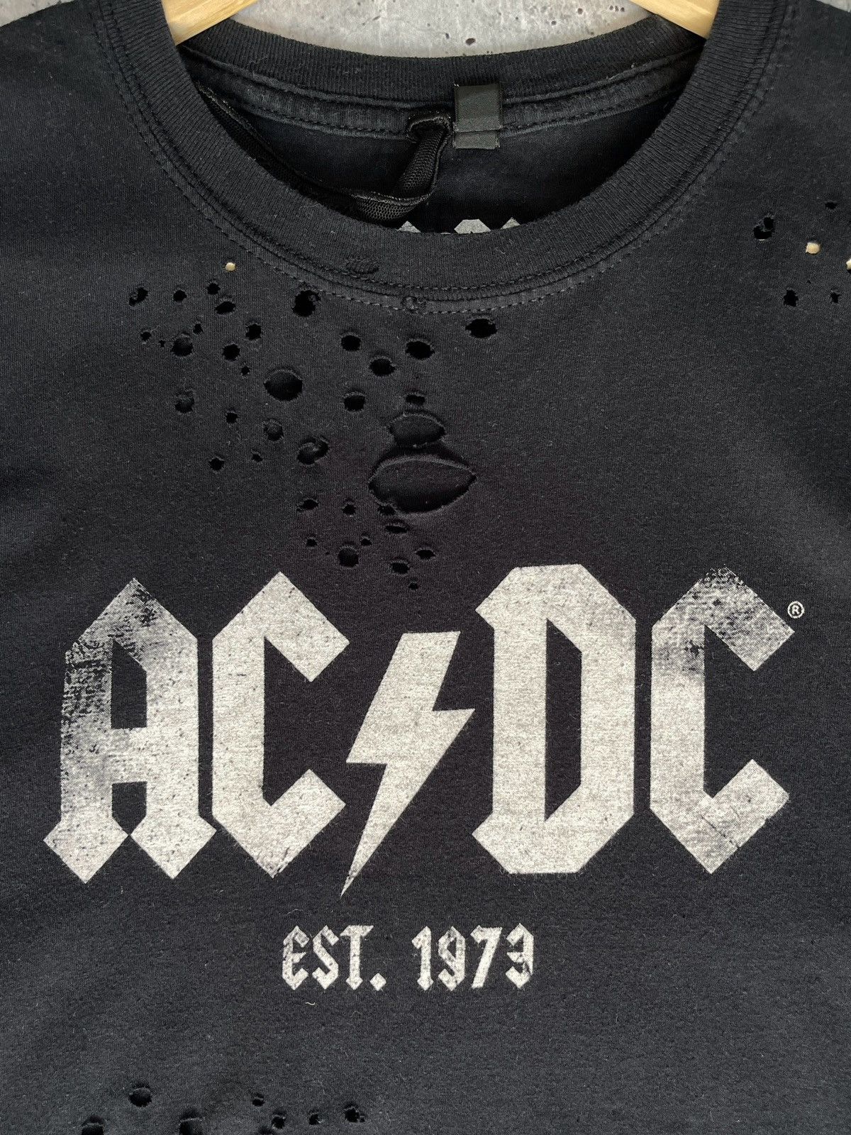 AC/DC AC/DC Short Sleeve Tattered T-Shirt Rock World Tour Men’s Size US L / EU 52-54 / 3 - 8 Thumbnail