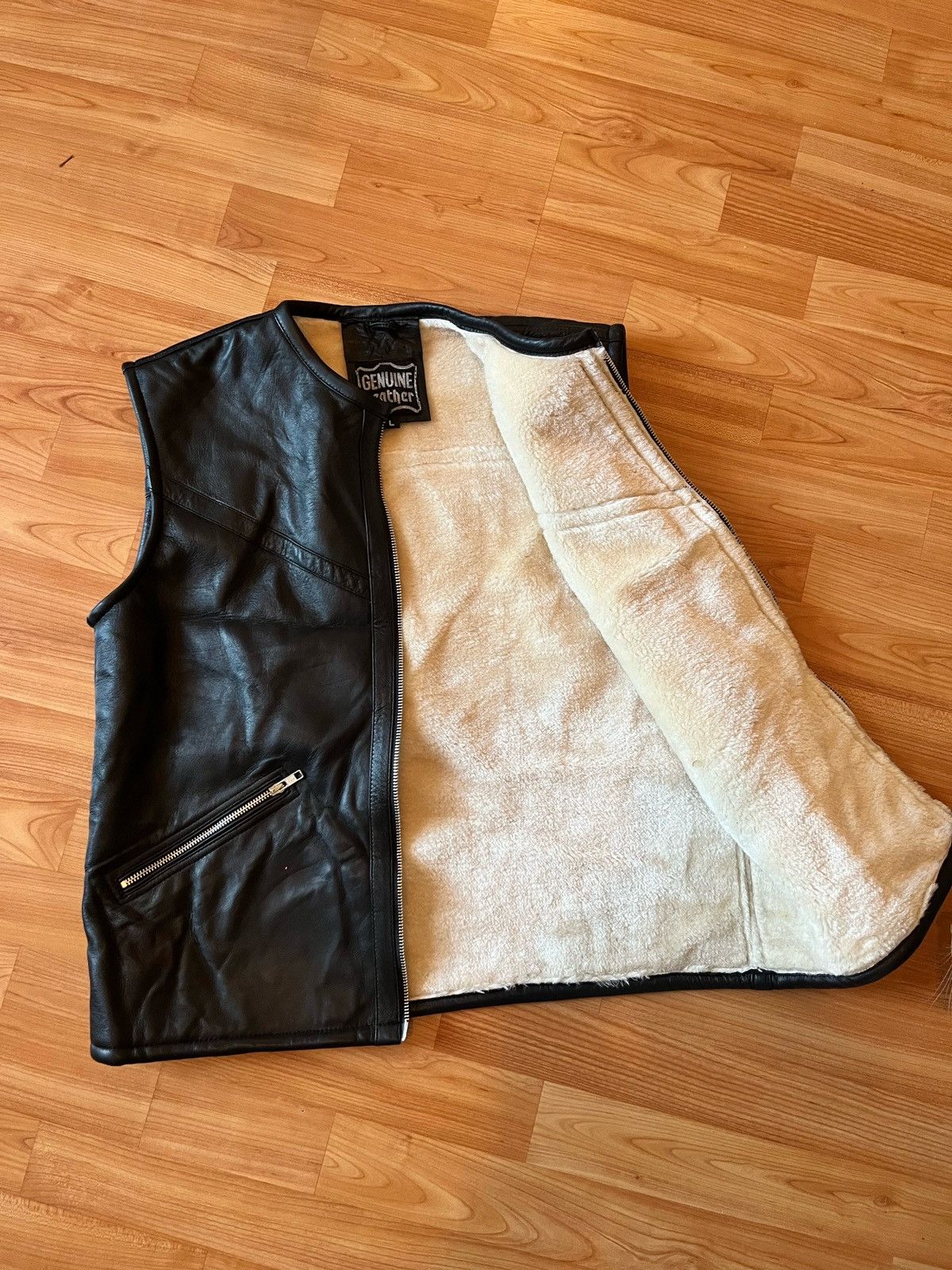 Genuine Leather Genuine sheepskin leather vest Size US L / EU 52-54 / 3 - 2 Thumbnail