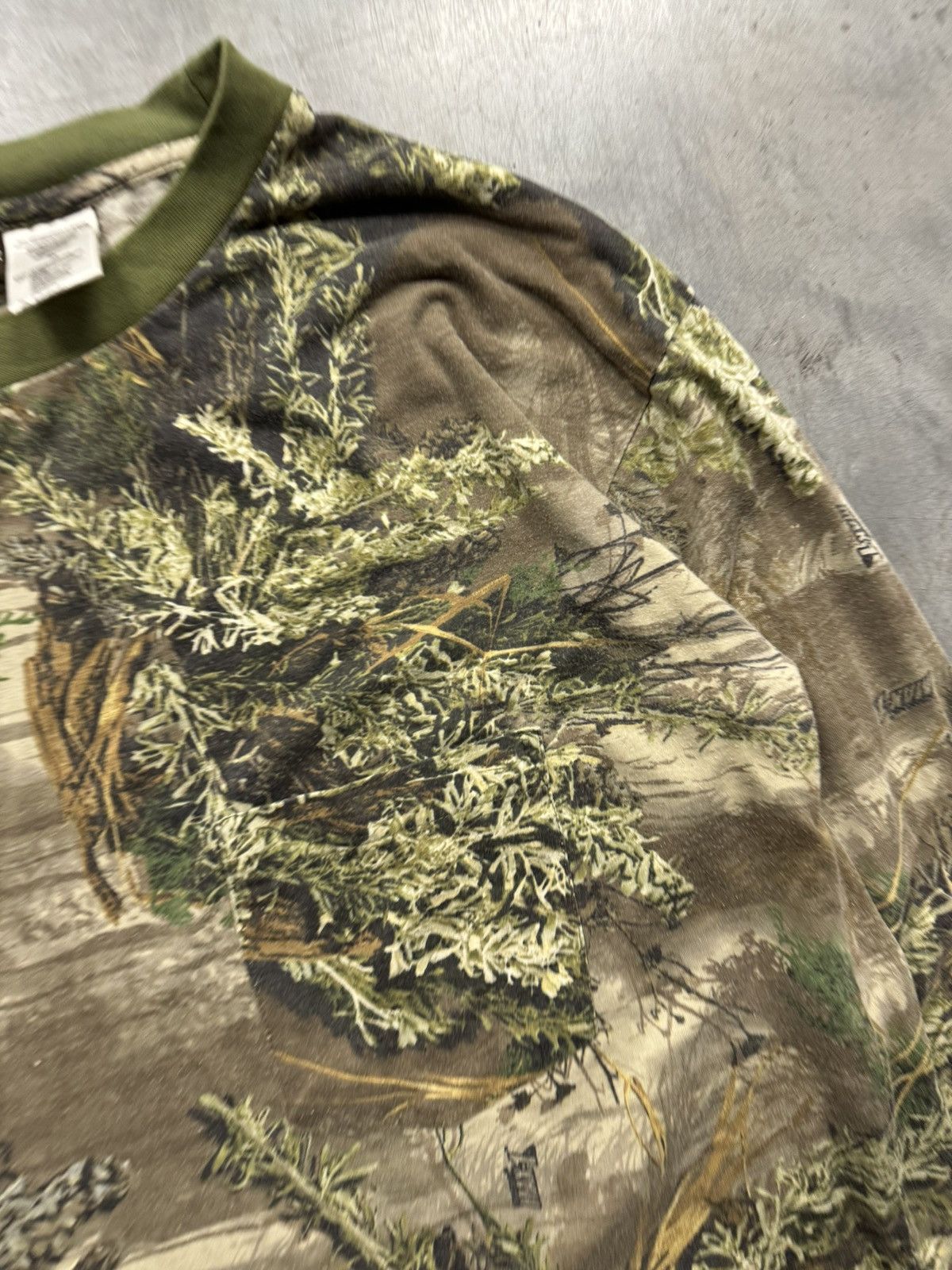 Vintage Vintage Y2K Rustic Ridge Camouflage Pocket Tee Size US XL / EU 56 / 4 - 2 Thumbnail