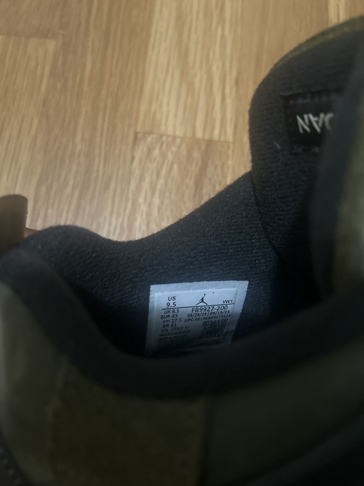 Jordan Brand Air Jordan 4 Retro SE Craft 'Olive Size US 9.5 / EU 42-43 - 2 Thumbnail