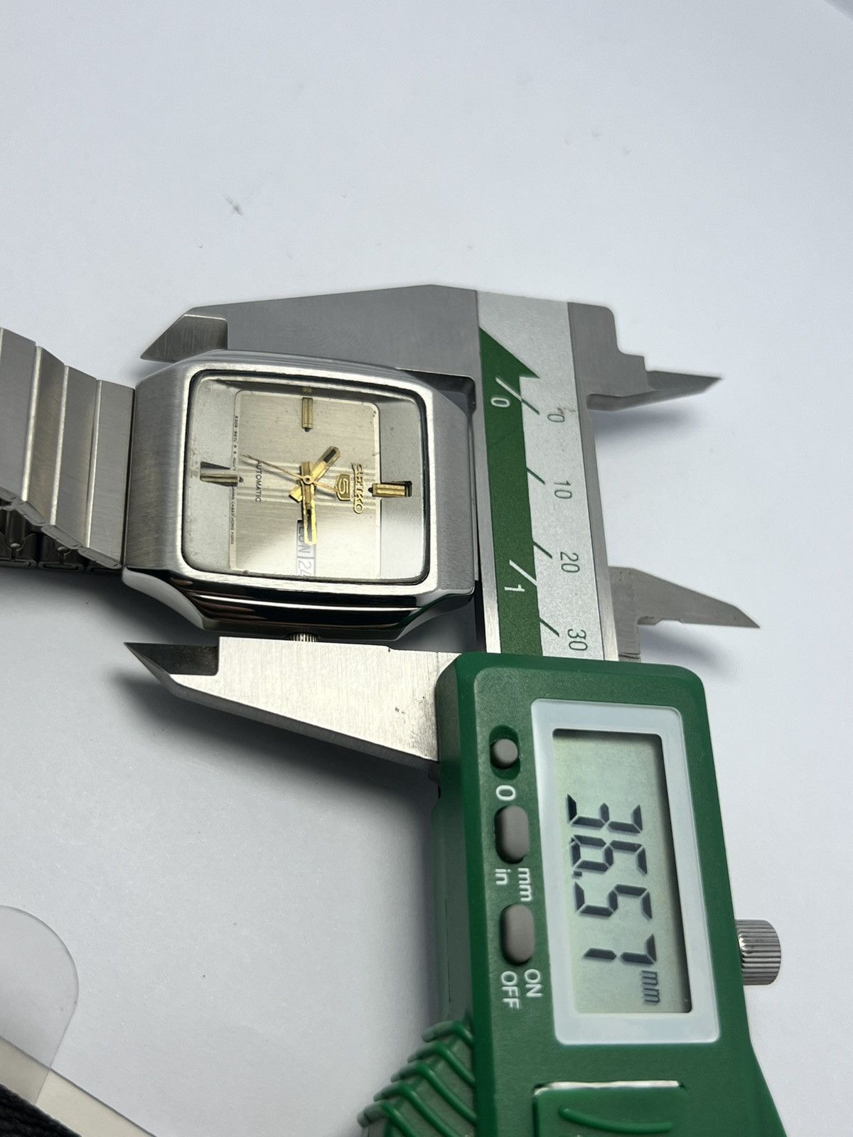 Seiko Seiko 5 Automatic Vintage Wrist Watch Day/Date Japan Size 36 - 13 Thumbnail