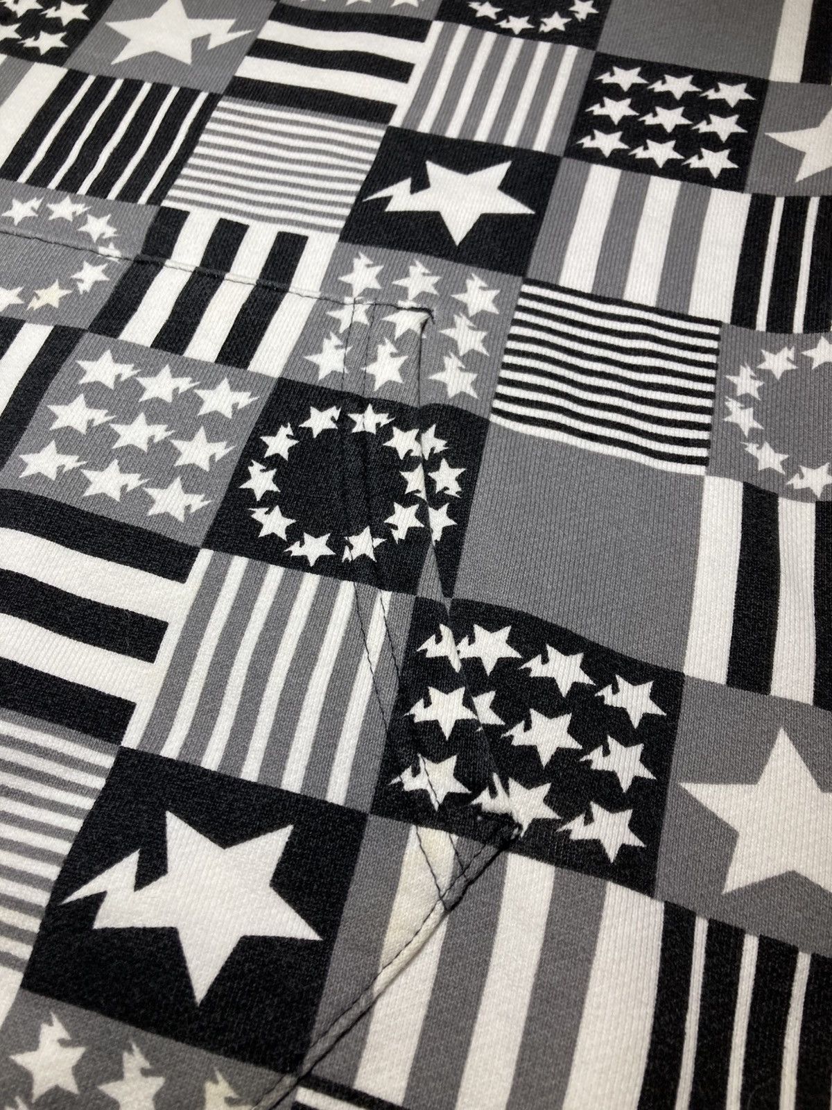 Bape 2011 Bape Sta Full Zip Patchwork Stars Stripes Flags Rip Size US L / EU 52-54 / 3 - 5 Thumbnail