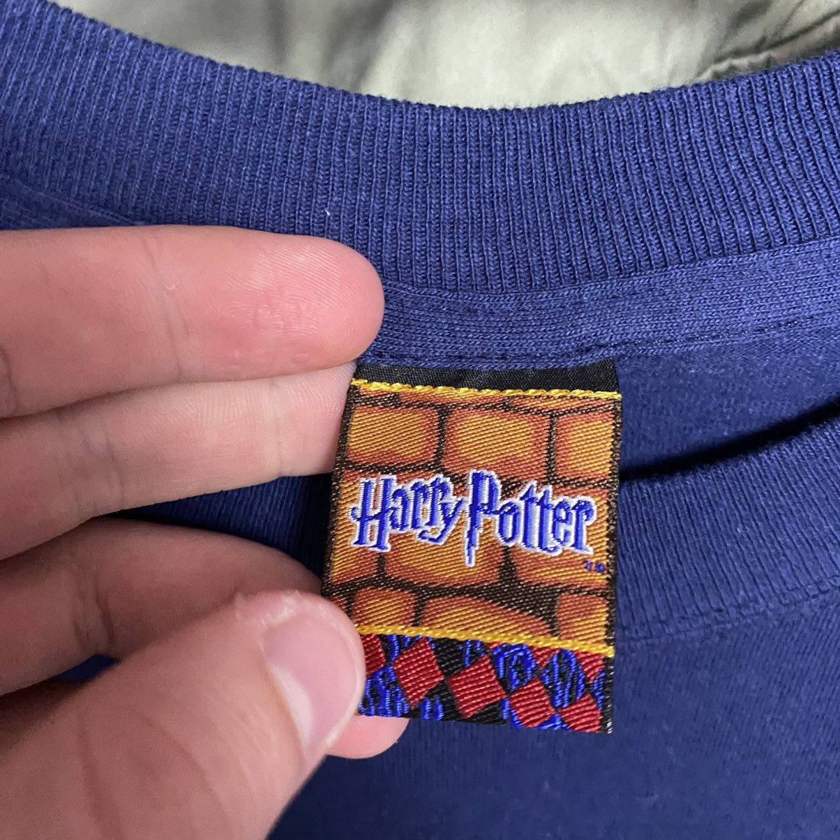Cartoon Network Vintage Harry Potter 2001 Big Logo Movie tee size S Size US S / EU 44-46 / 1 - 5 Thumbnail