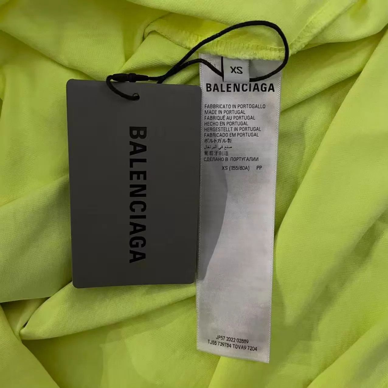 Balenciaga Balenciaga 24SS Tape Logo Fluo Yellow T - Shirt XS Size XS / US 0-2 / IT 36-38 - 4 Thumbnail