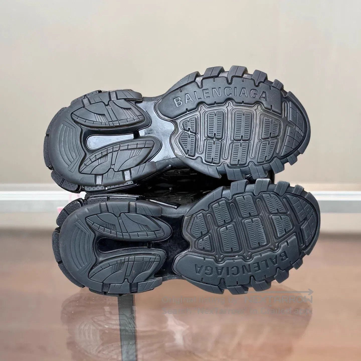 Balenciaga Black Low-Top Sneakers Size 8. Size US 8 / EU 41 - 7 Thumbnail