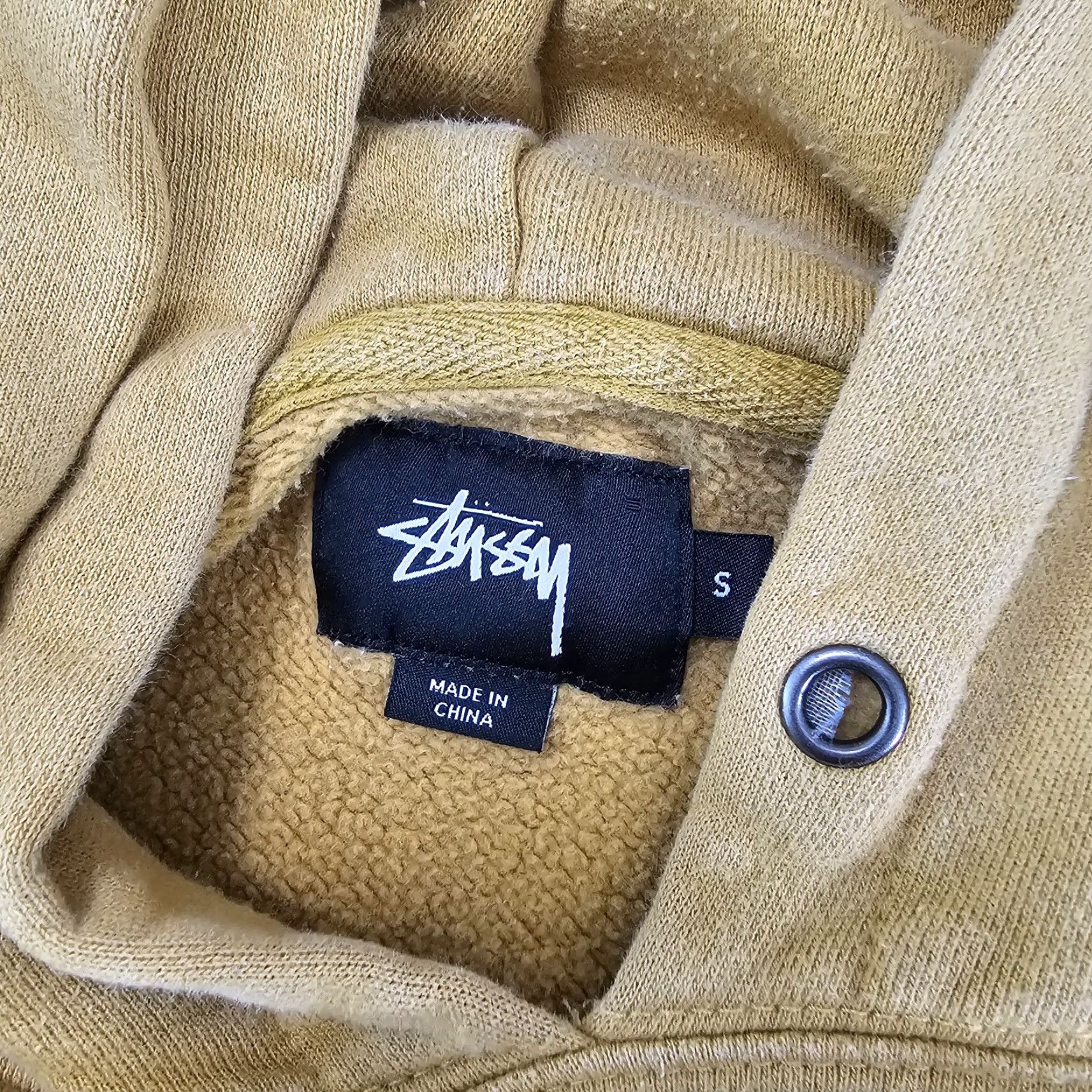 Vintage VINTAGE Stussy Sweater Mens Size Small Yellow Hoodie Cotton Knit Pullover Y2K Sweatshirt Size US S / EU 44-46 / 1 - 3 Thumbnail