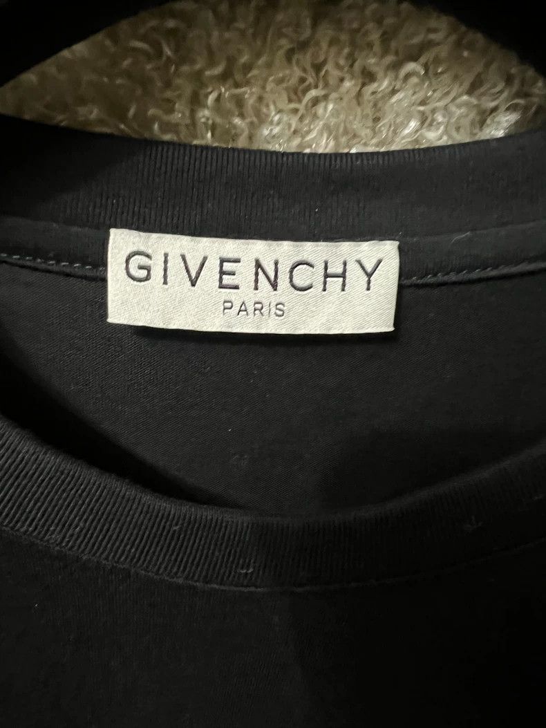 Givenchy Givenchy Men's Casual Short Sleeve T-Shirt, Size L Size US L / EU 52-54 / 3 - 4 Thumbnail