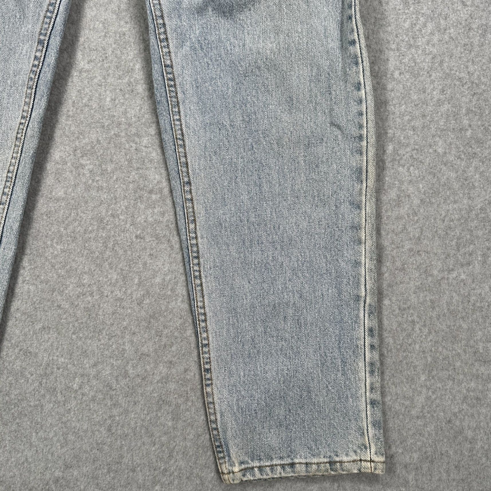 Levi's VINTAGE Levi's 550 Jeans Mens 34x32 Relaxed Fit Tapered Leg Made USA 90s Denim Blue Cotton 100% Relaxed Fit Mens 90s USA Denim Jeans Size US 34 / EU 50 - 6 Thumbnail