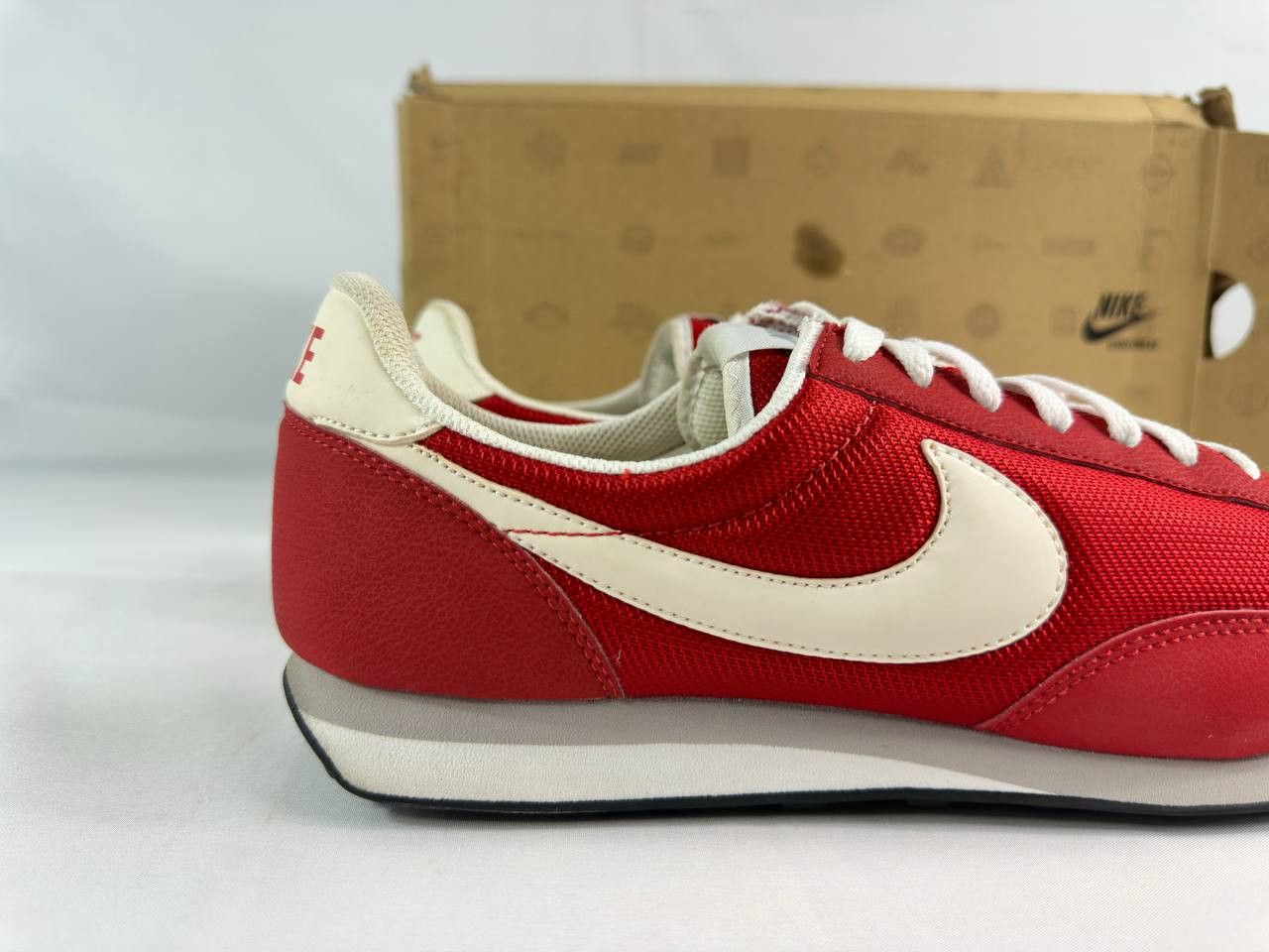 Nike Nike Elite Sport Red 2011 Trainer Sneakers Size US 10 / EU 43 - 2 Thumbnail