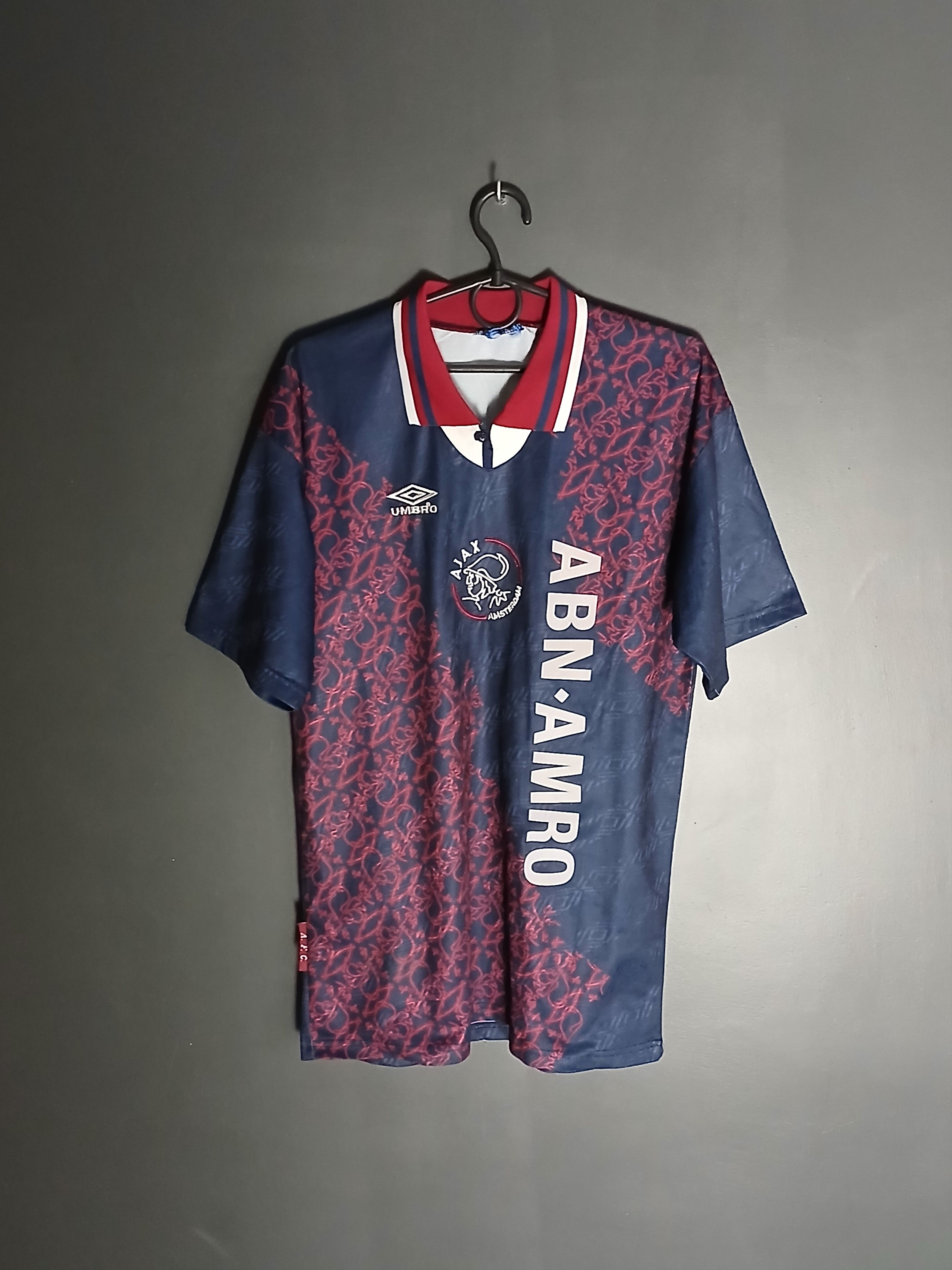 Vintage Vintage Ajax 1994/1995 Away Football Jersey T-Shirt Size US M / EU 48-50 / 2 - 1 Thumbnail