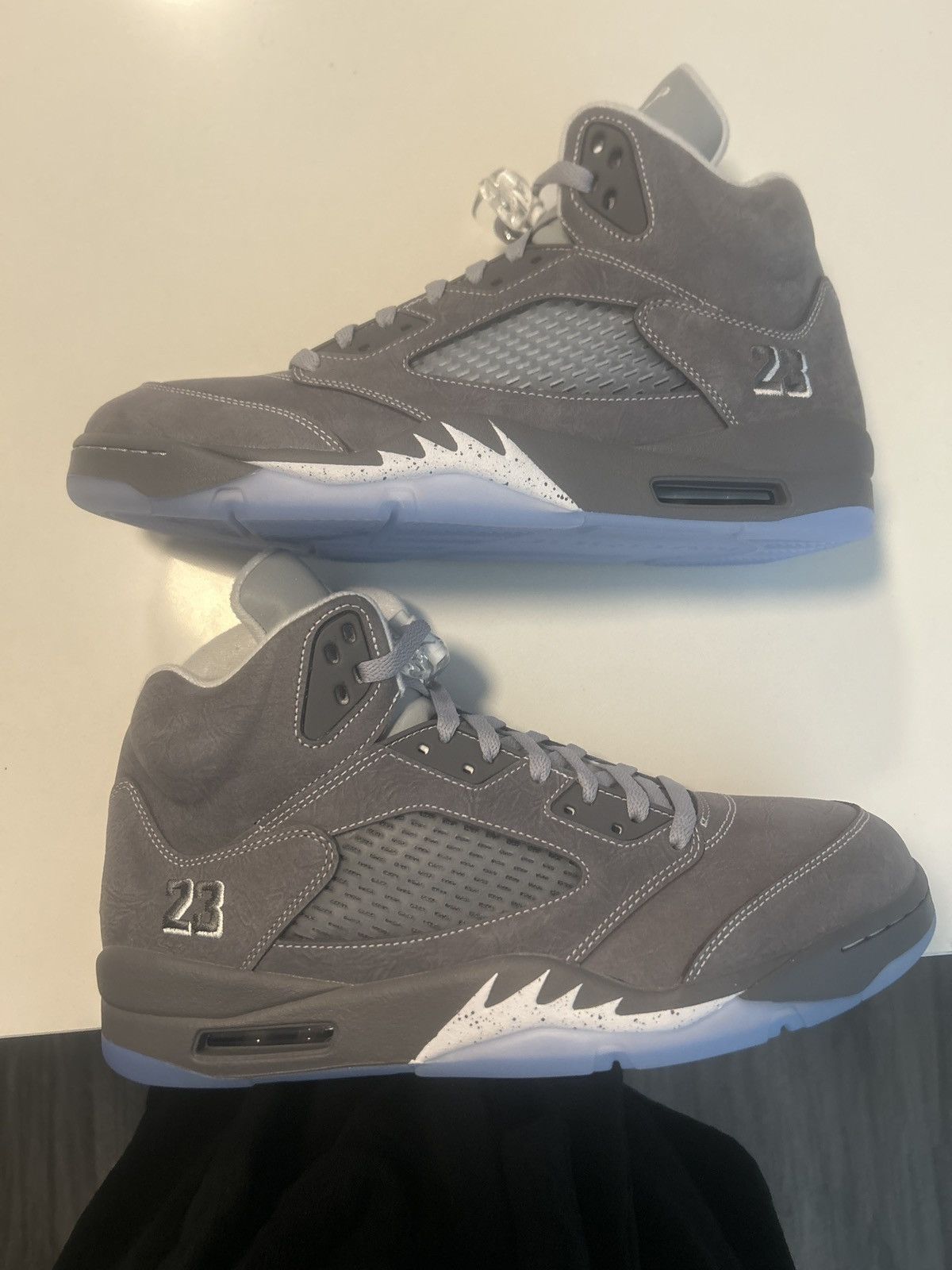 Jordan Brand Jordan 5 wolf grey Size US 12 / EU 45 - 1 Thumbnail