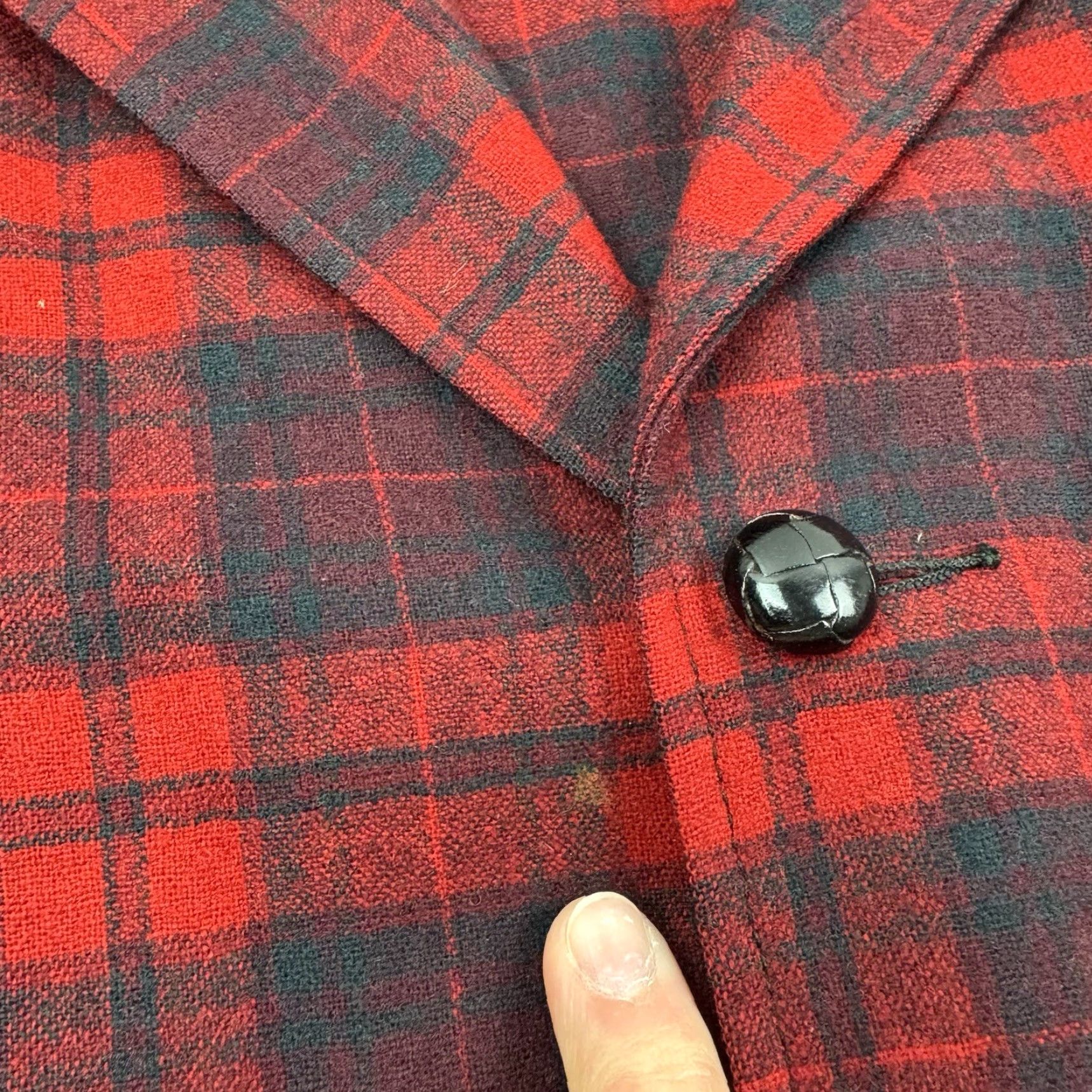 Pendleton VINTAGE Pendleton Blazer Shirt Men M Red Plaid USA 80s 90s Pockets Wool Button Casual Business Size 40R - 4 Thumbnail