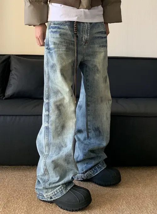 image of Y2K Vintage Wide Leg Jeans in Blue, Men's (Size 32)