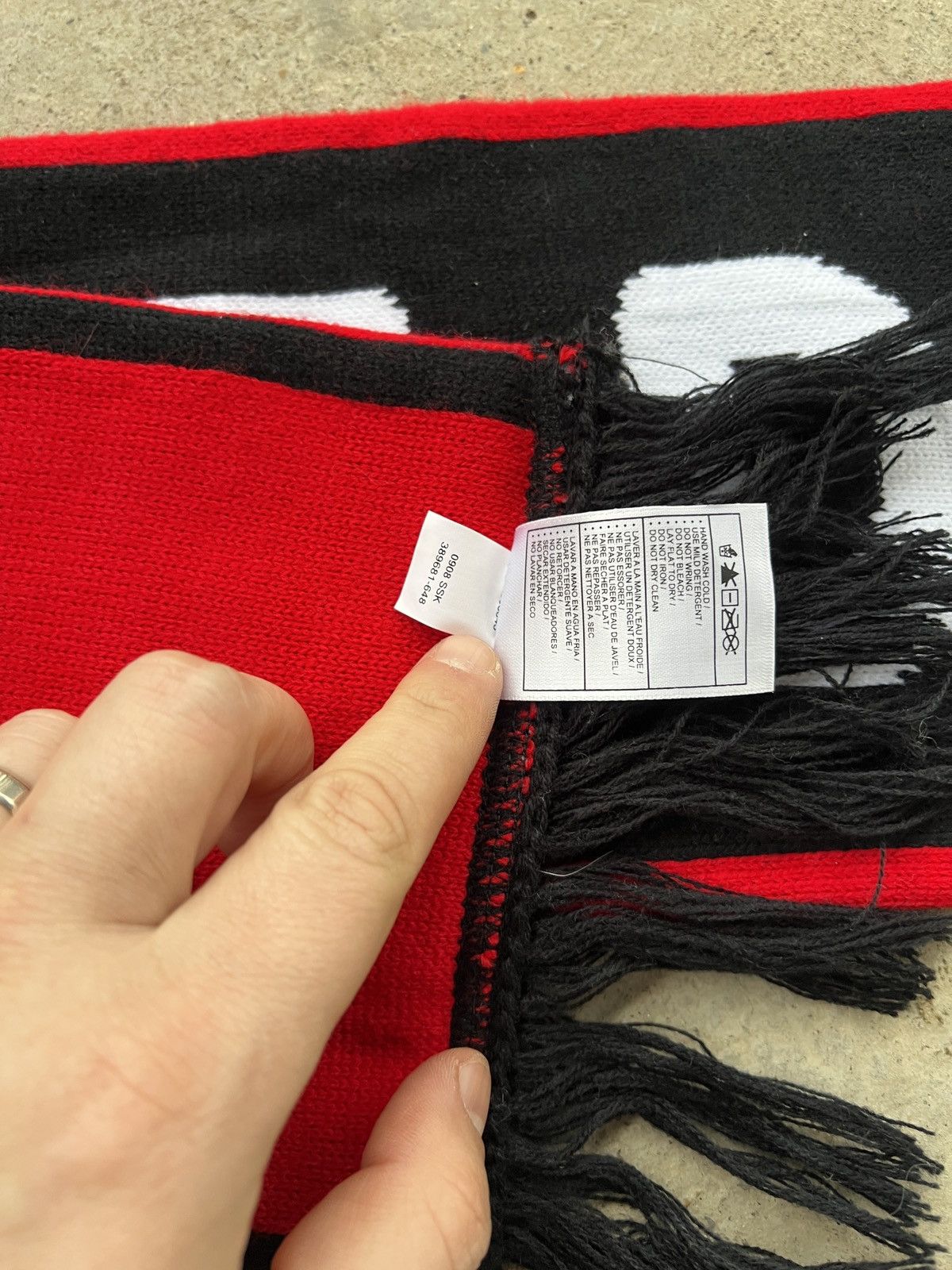 Nike Nike Canada Scarves Size ONE SIZE - 6 Thumbnail