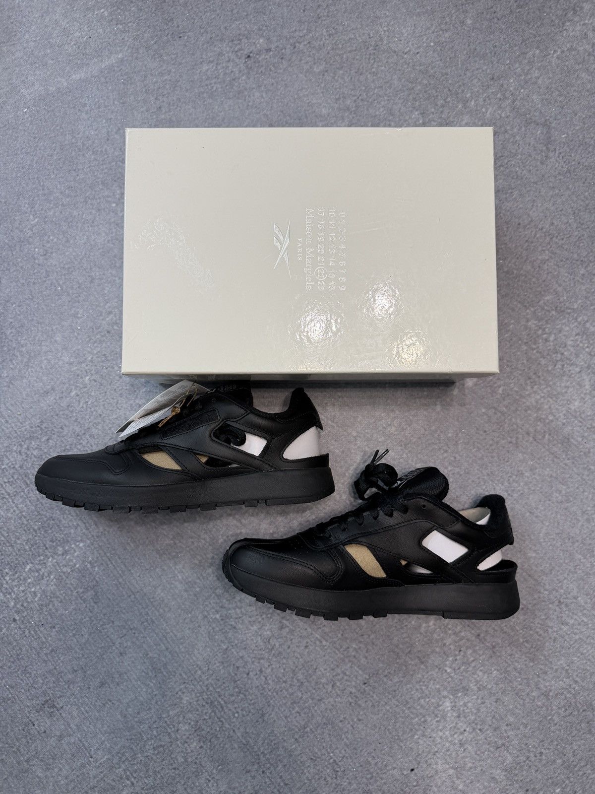 Maison Margiela × Reebok Maison Margiela Tabi x Reebok Project 0 CL DQ Black Size US 10.5 / EU 43-44 - 5 Thumbnail