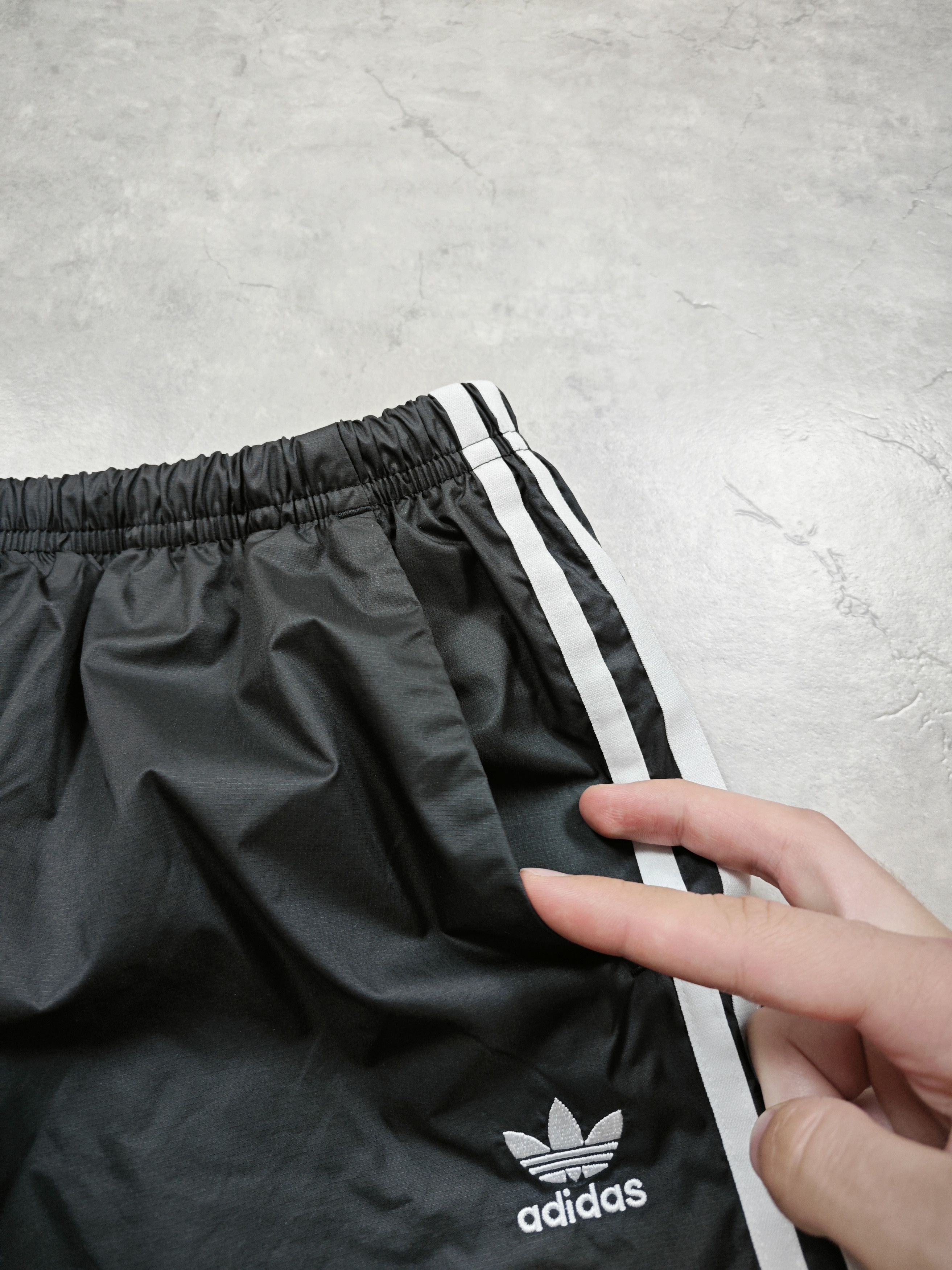 Adidas Adidas Shorts Size US 33 - 3 Thumbnail