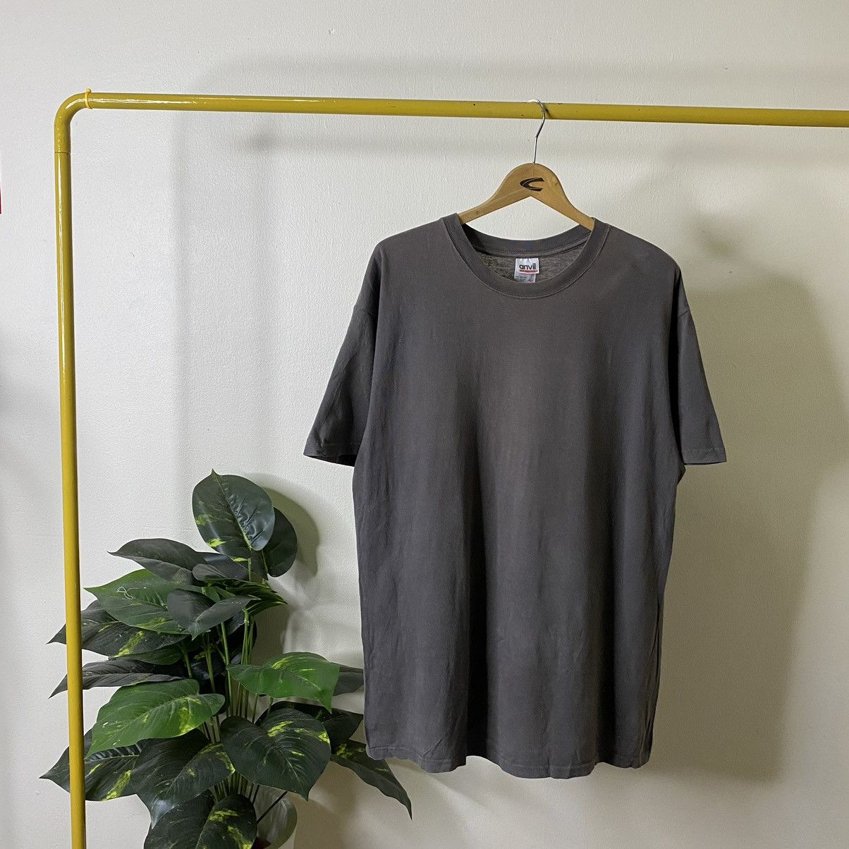 Other Vintage 2000s Anvil Faded Grey Blank Tee Nice Crispy Cotton Size US L / EU 52-54 / 3 - 1 Thumbnail