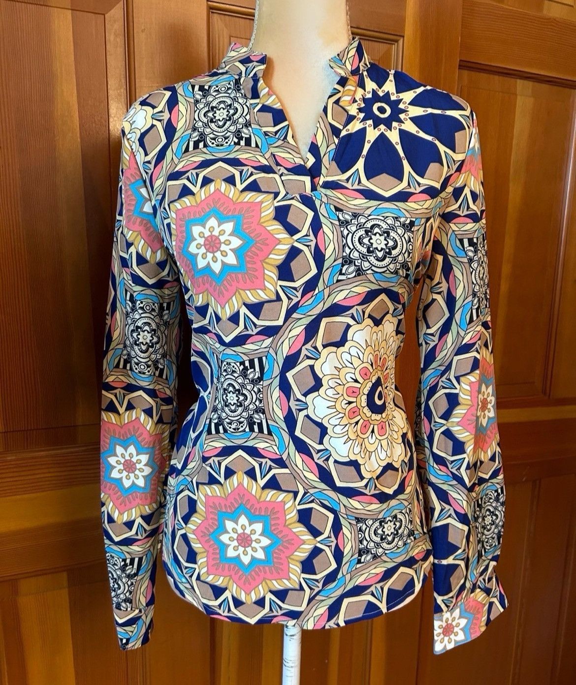 Designer × Other NWT, Lavishly Paris Mandala Print Batwing Sleeve Blouse Size S / US 4 / IT 40 - 2 Thumbnail