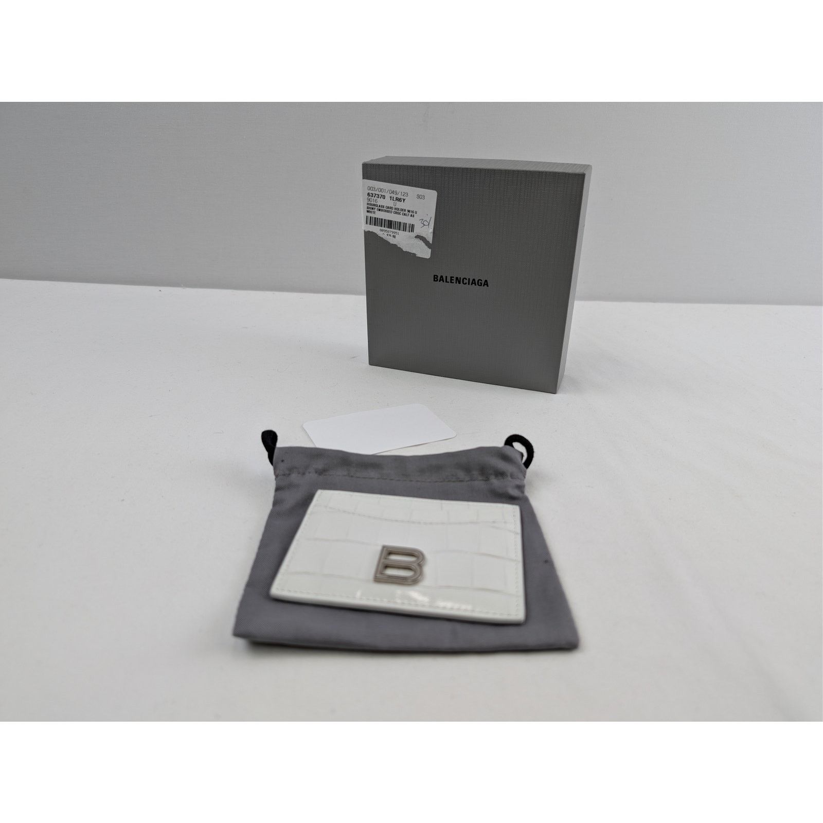 Balenciaga o1rshd1 Size: OS / Shiny Embossed Croc Hourglass Card Holder Size ONE SIZE - 10 Thumbnail