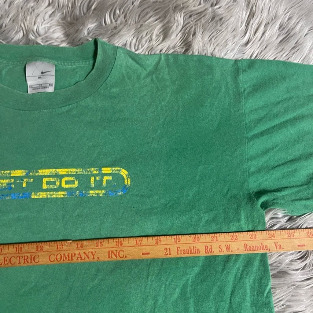 Nike Nike “Just Do It” vintage Y2K Emerald green Tee size XL Size US XL / EU 56 / 4 - 5 Thumbnail