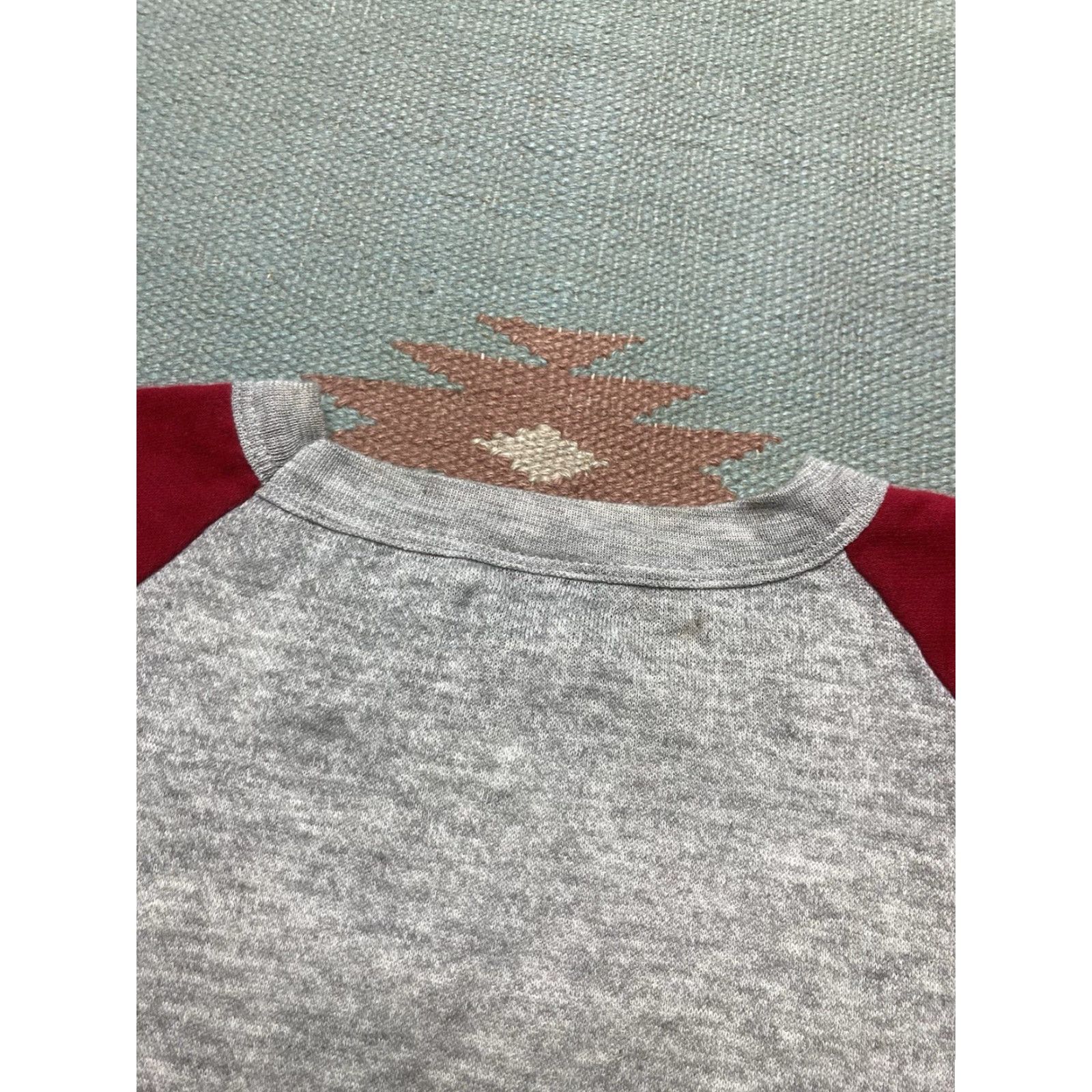 Vintage VINTAGE Sweatshirt 2 Tone Red Heather Gray Crewneck Pullover Adult Small 70s 80s Mens Shirt Size US S / EU 44-46 / 1 - 8 Thumbnail