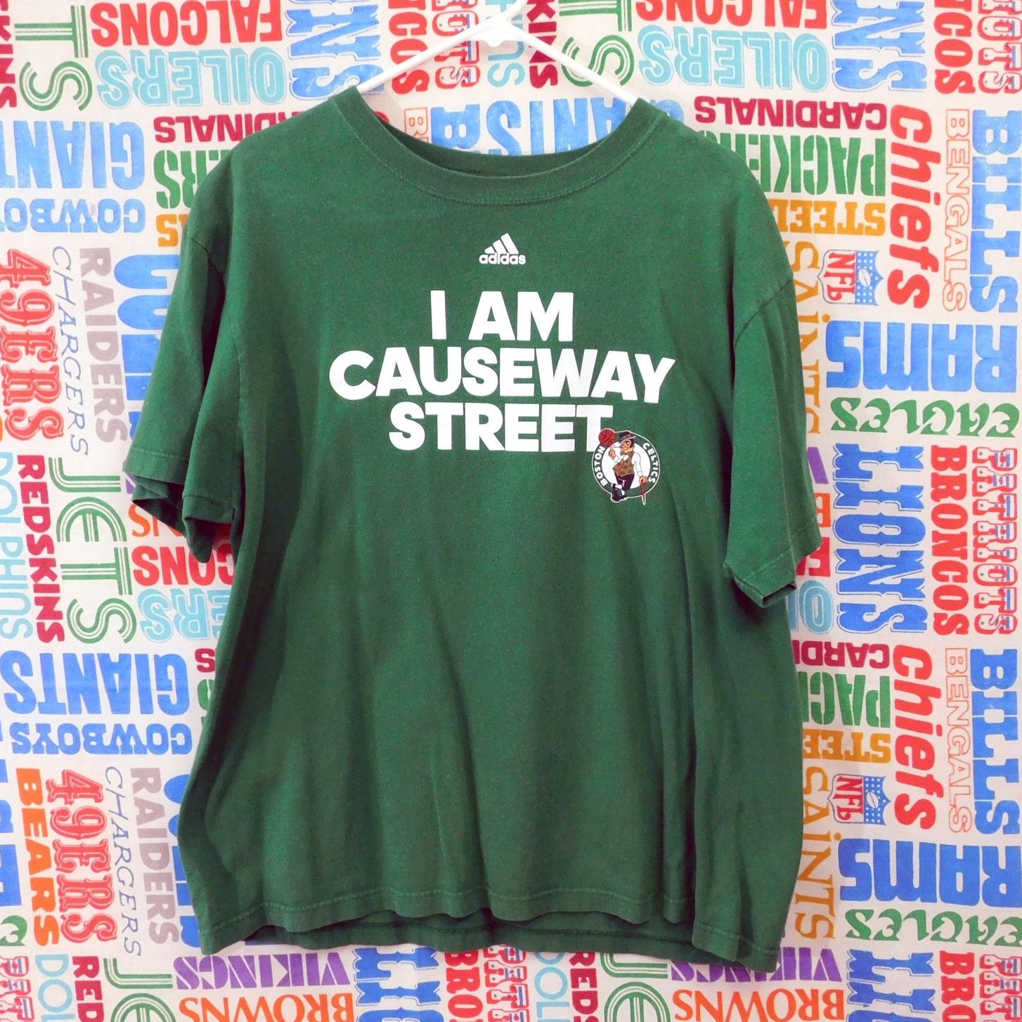 Adidas Adidas Boston Celtics I Am Causeway Street T Shirt Size XL Size US XL / EU 56 / 4 - 1 Thumbnail