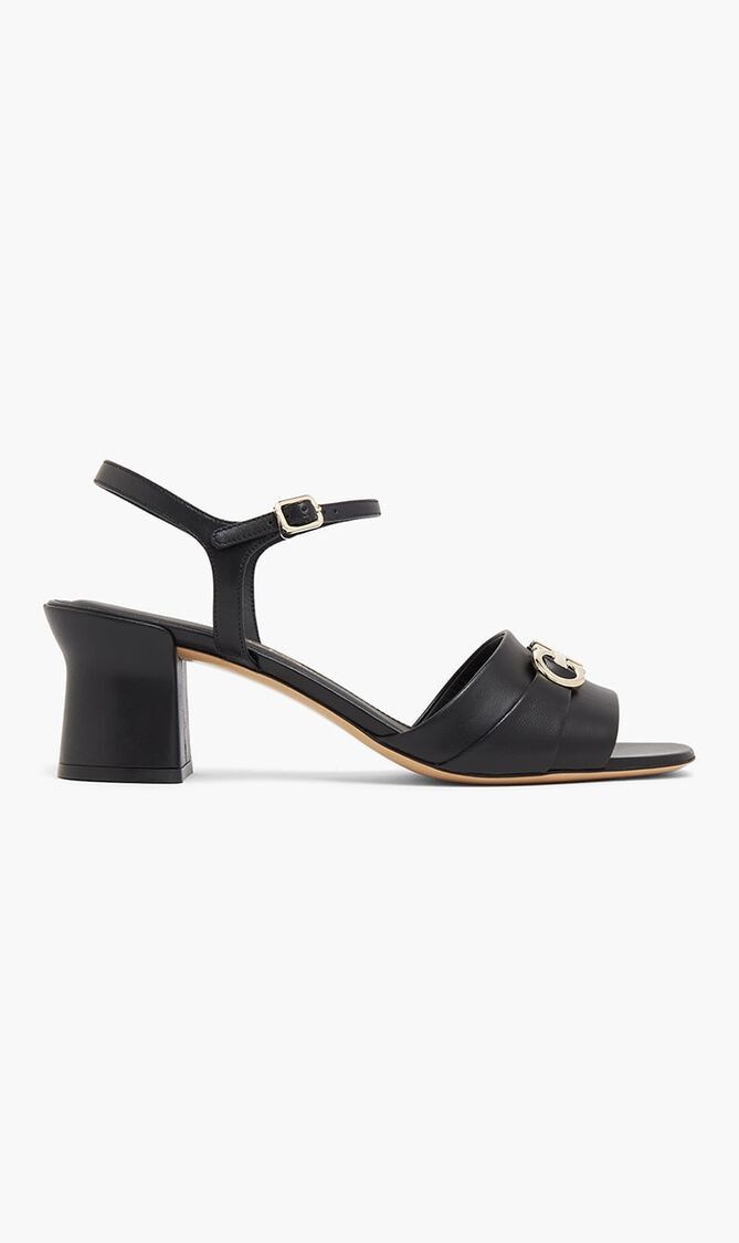 Salvatore Ferragamo o1y0426 Buckle-fastening Ankle Strap Sandals in Black Size US 5.5 / IT 35.5 - 1 Thumbnail