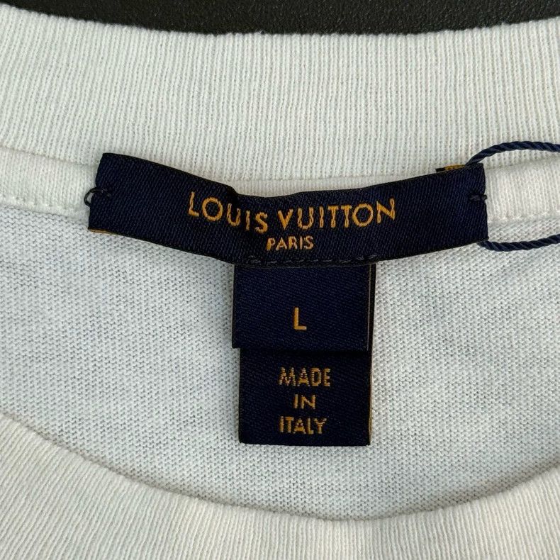 Louis Vuitton Louis Vuitton Milk white pentagram logo chain short sleeve Size US L / EU 52-54 / 3 - 5 Thumbnail