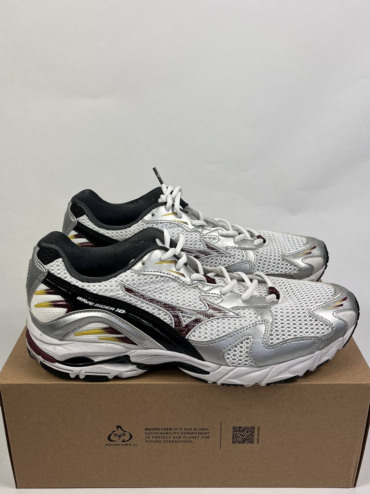 image of Mizuno Wave Rider Sneaker in White, Men's (Size 10)