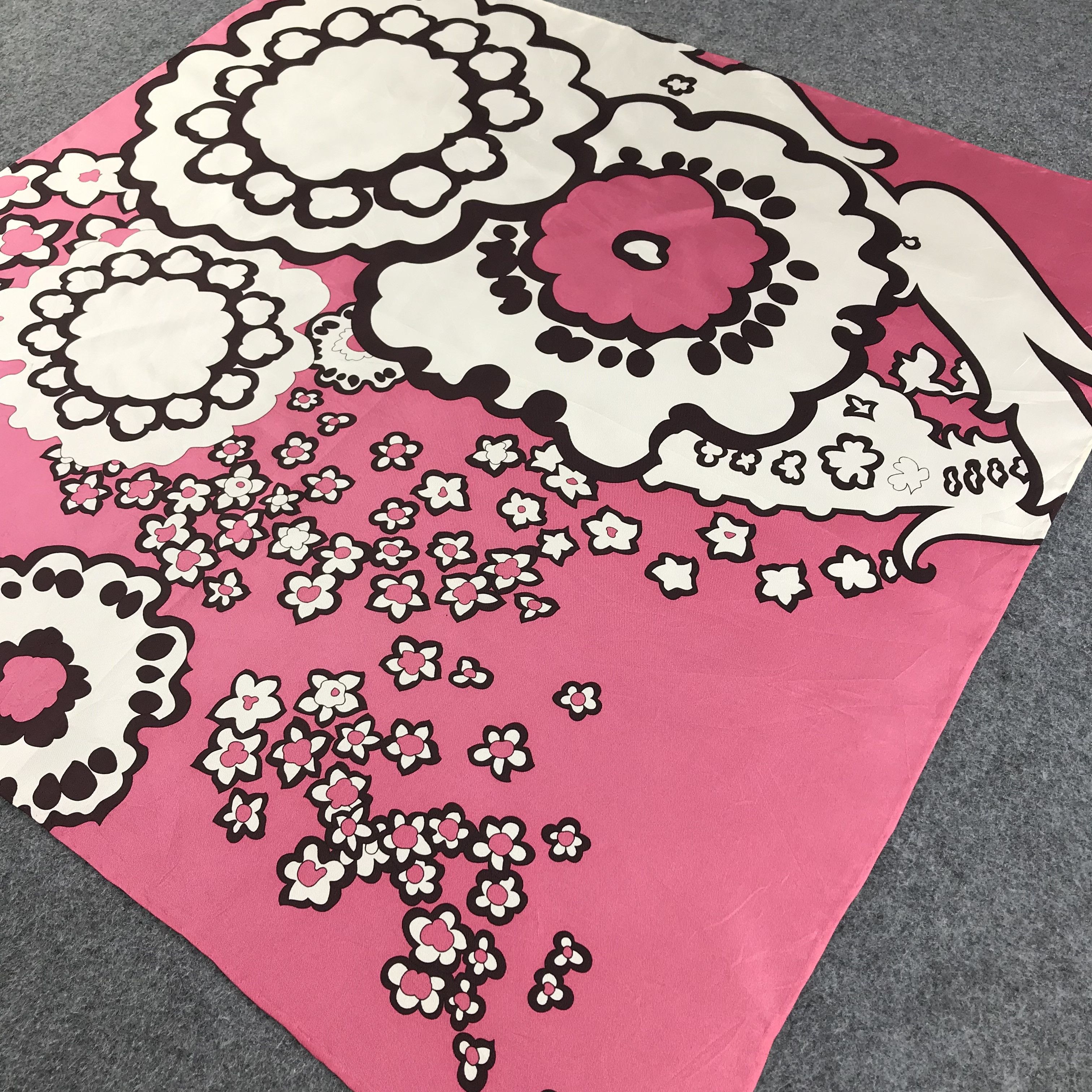 Ann Taylor Vintage Ann Taylor Floral Silk Scarf M131 Size ONE SIZE - 5 Thumbnail