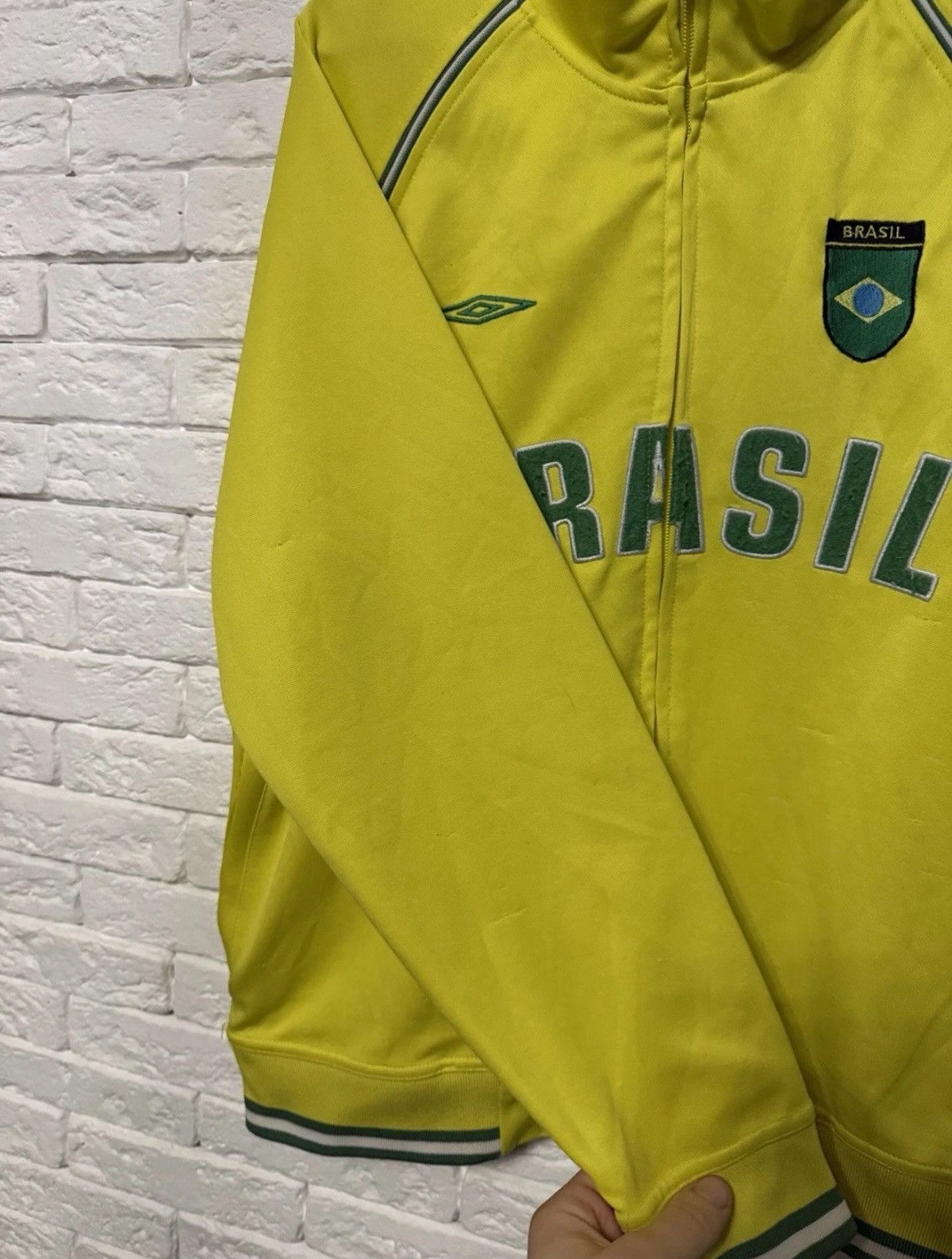 Umbro Vintage Rare Umbro Brasil Track Jacket Training Track Top Size US M / EU 48-50 / 2 - 6 Thumbnail