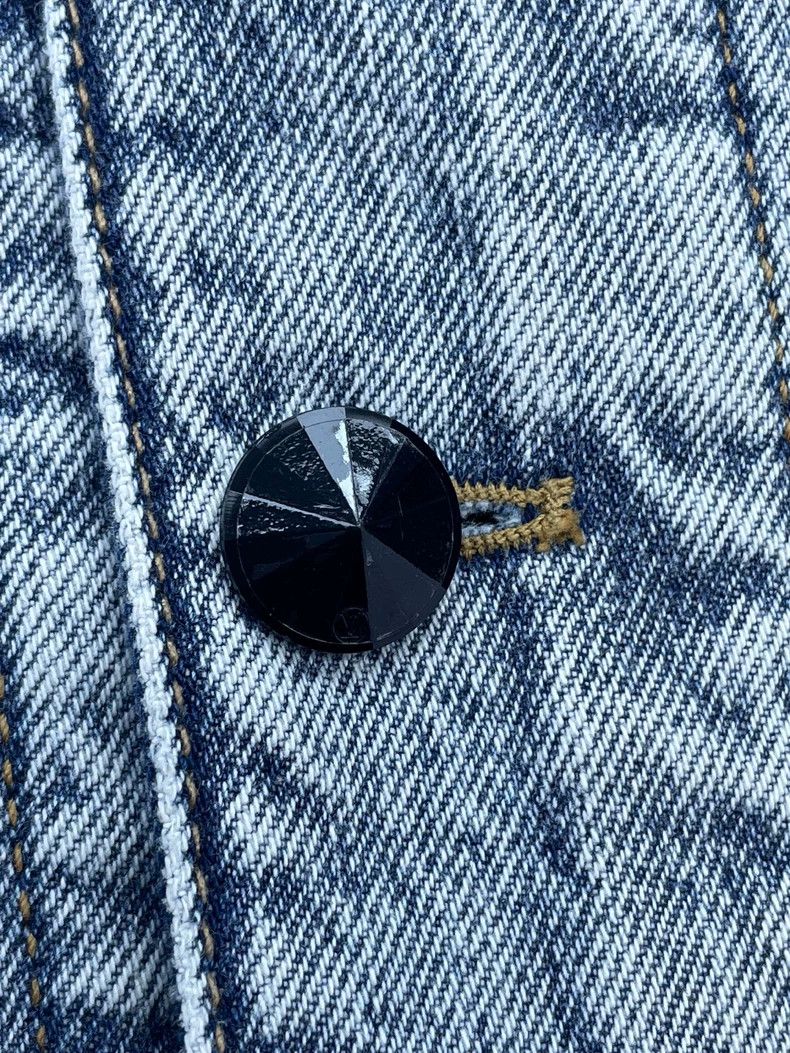 Louis Vuitton Louis Vuitton 24 Early Spring Velvet Lapel Denim Jacket 250 Size XS / US 0-2 / IT 36-38 - 3 Thumbnail