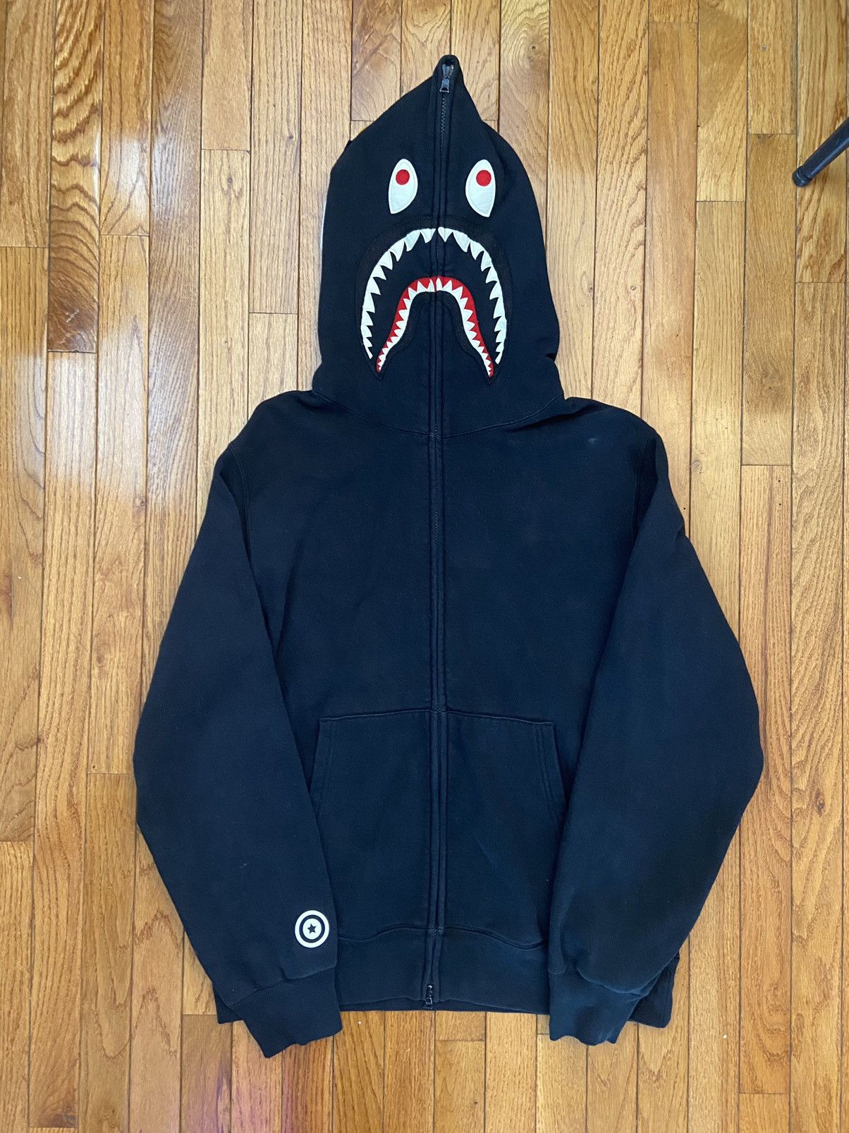 Nigo BAPE Shark Full Zip Up Glow In The Dark Size US XXL / EU 58 / 5 - 1 Thumbnail