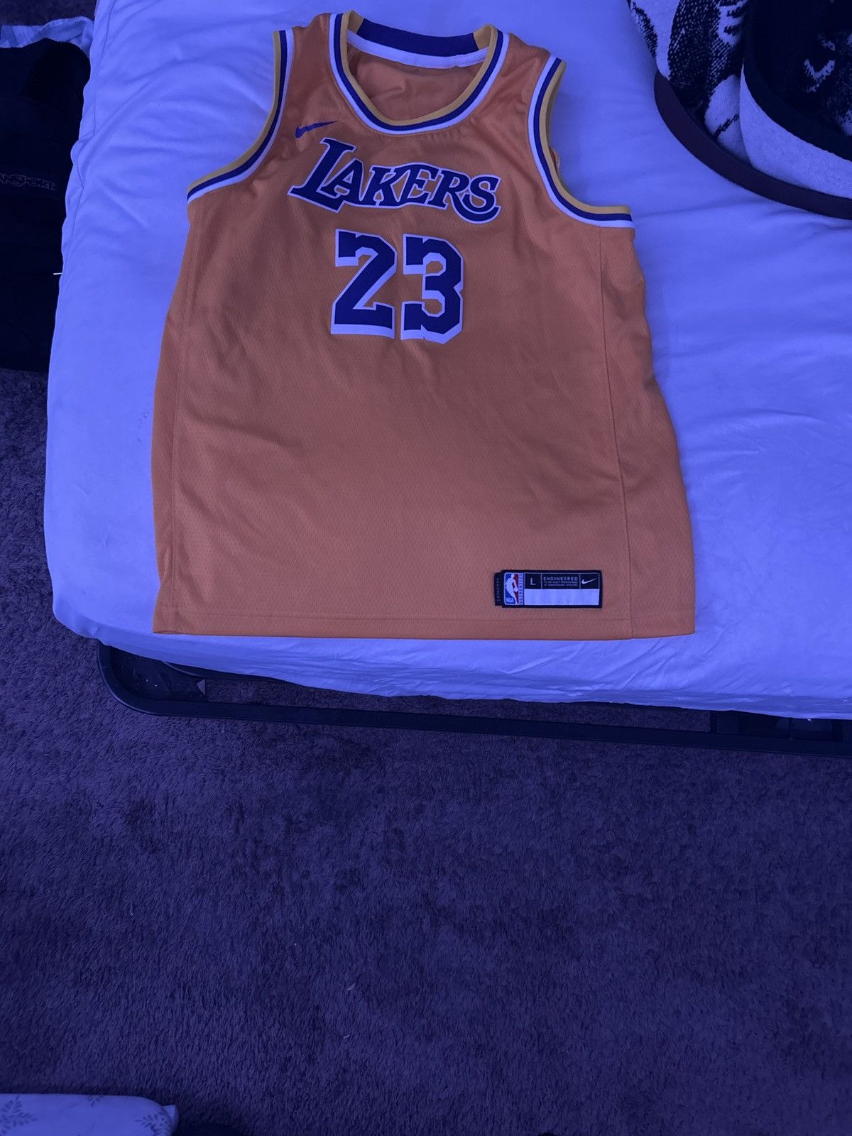 NBA Lebron James Jersey Size US L / EU 52-54 / 3 - 1 Preview