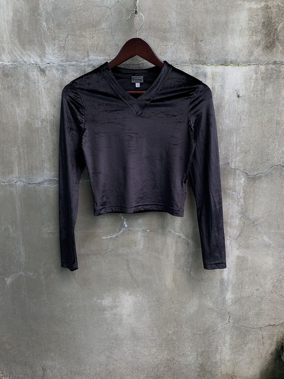 Versace Cropped V-neck Velvet Sweater Size XL / US 12-14 / IT 48-50 - 1 Thumbnail