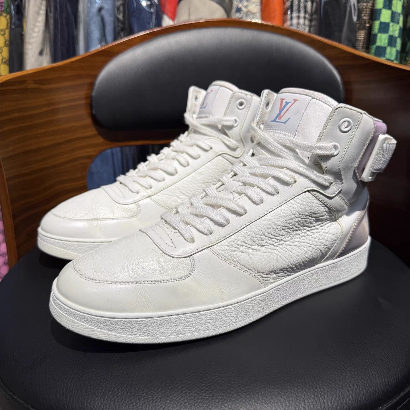 Louis Vuitton White High-Top Sneakers Size 7 Size US 7 / EU 40 - 1 Thumbnail