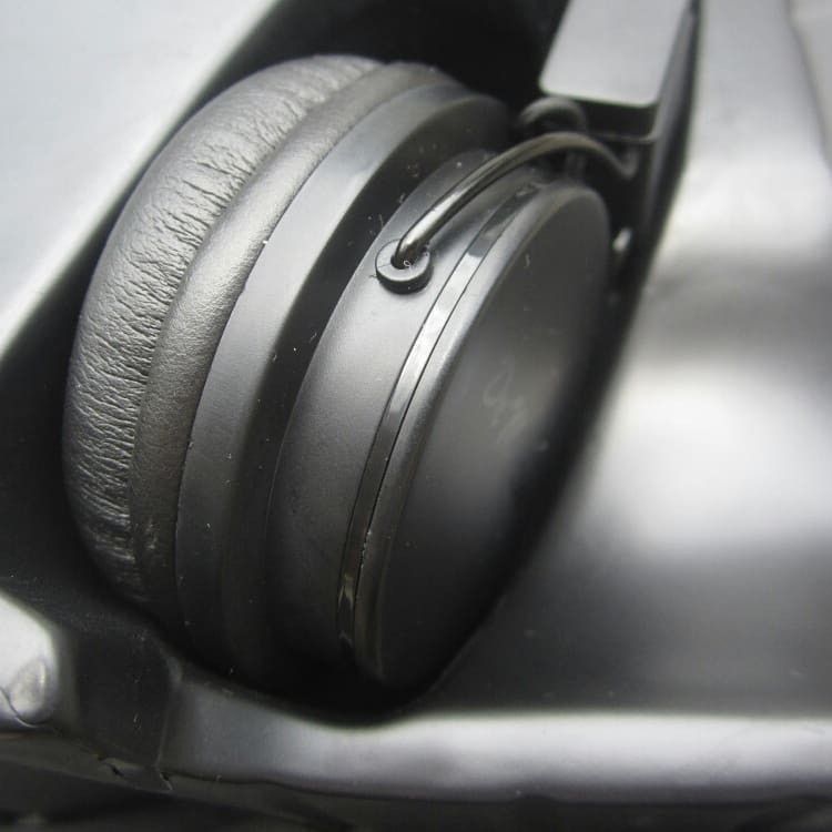 Dr. Martens dr martens headphone BNIB brand new in box of dr martens new Size ONE SIZE - 4 Thumbnail