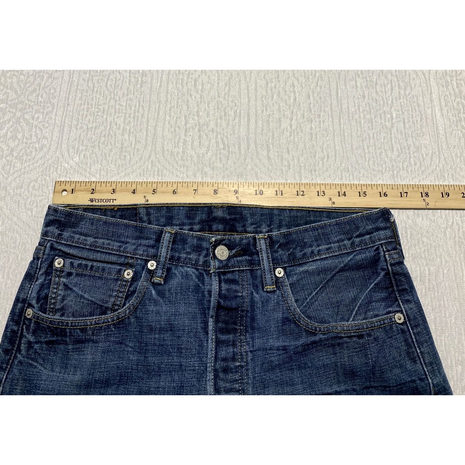 Levi's Levi's 501 Jeans Mens 32x32 Blue Denim Straight Leg Button Fly Vintage Modern Classic Regular Rise Whisker Retro 5-Pocket Cotton Denim Jeans Mens Size US 32 / EU 48 - 4 Thumbnail