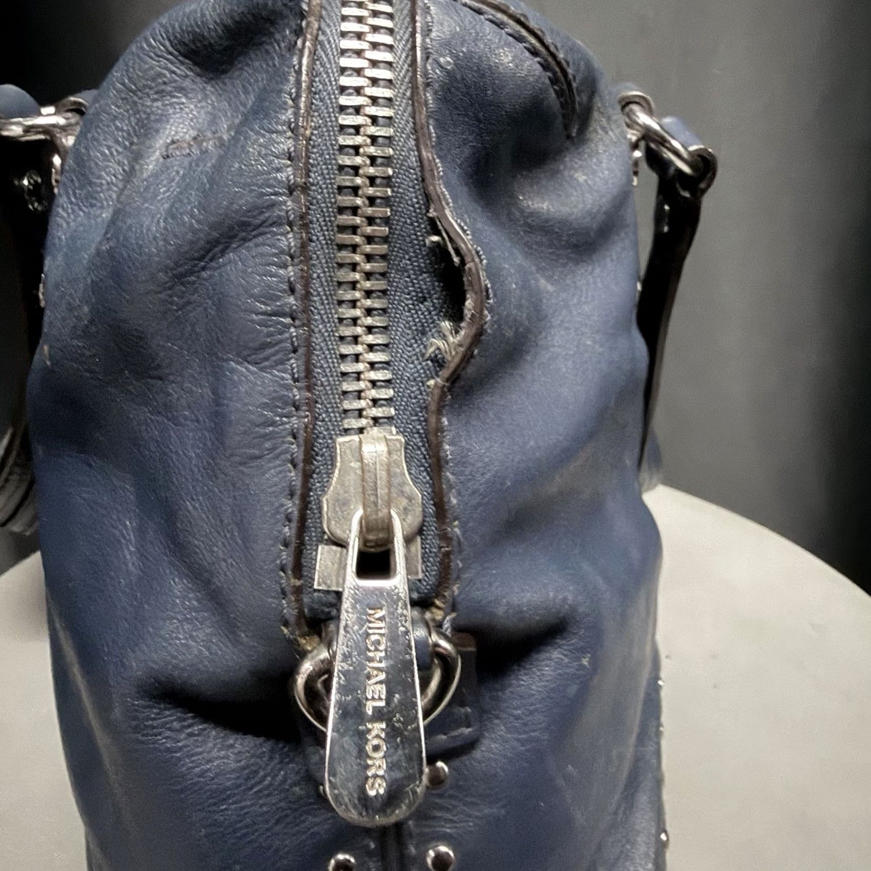 Michael Kors Michael Kors Y2K Navy Blue Rivet Studded Textured Leather Grunge Hand Bag Purse Size ONE SIZE - 5 Thumbnail