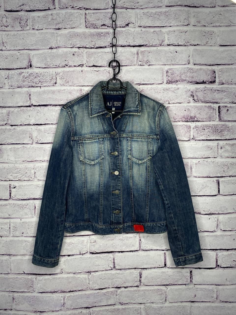 Armani WOMENS VINTAGE RARE ARMANI JEANS DENIM JACKET SiZe S Size S / US 4 / IT 40 - 1 Thumbnail