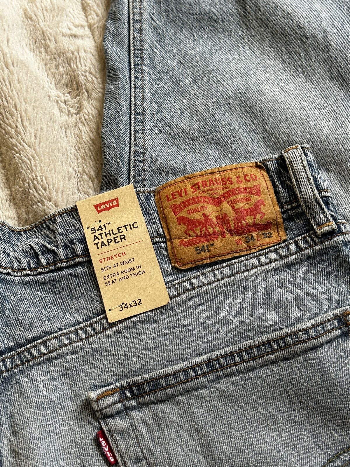 Levi's Levi’s 541 Athletic Taper Denim Jeans 34x32 Size US 34 / EU 50 - 4 Thumbnail