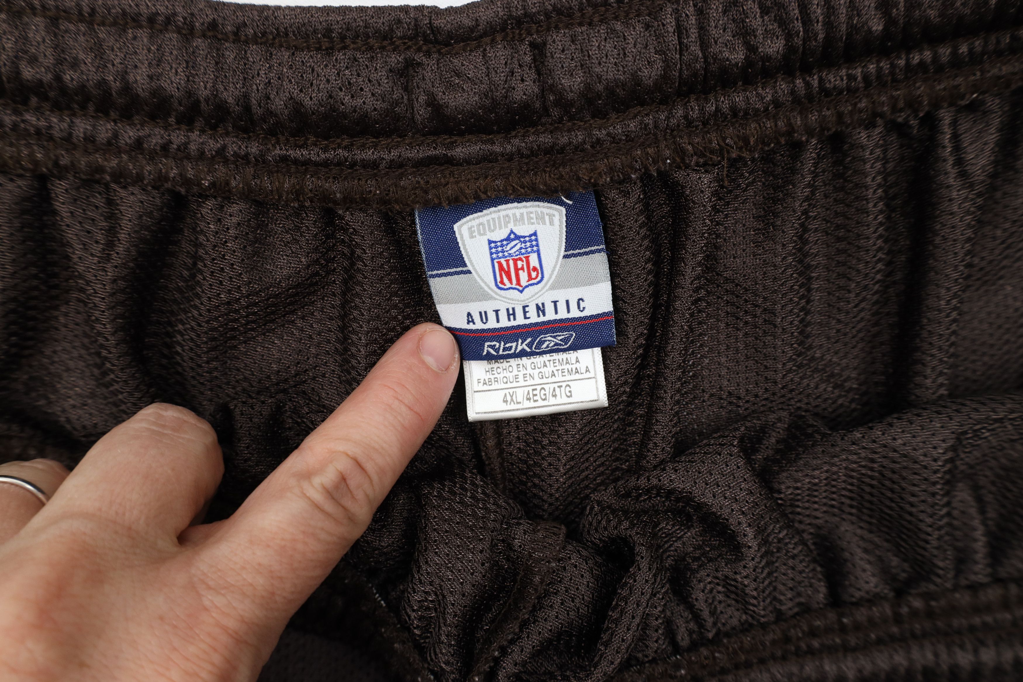 Reebok Vintage Reebok Cleveland Browns Football Mesh Shorts Brown Size US 42 / EU 58 - 9 Thumbnail