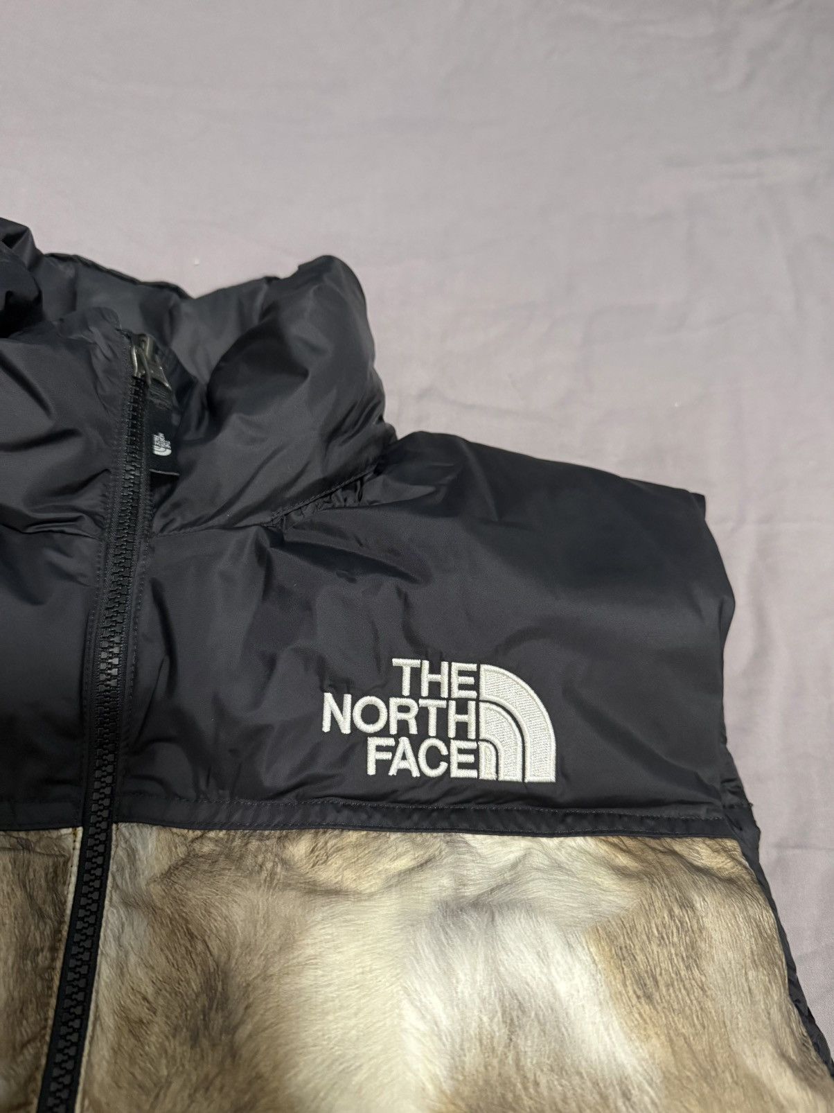 Supreme × The North Face Supreme tnf the north face fur print nuptse vest jacket Size US M / EU 48-50 / 2 - 3 Thumbnail