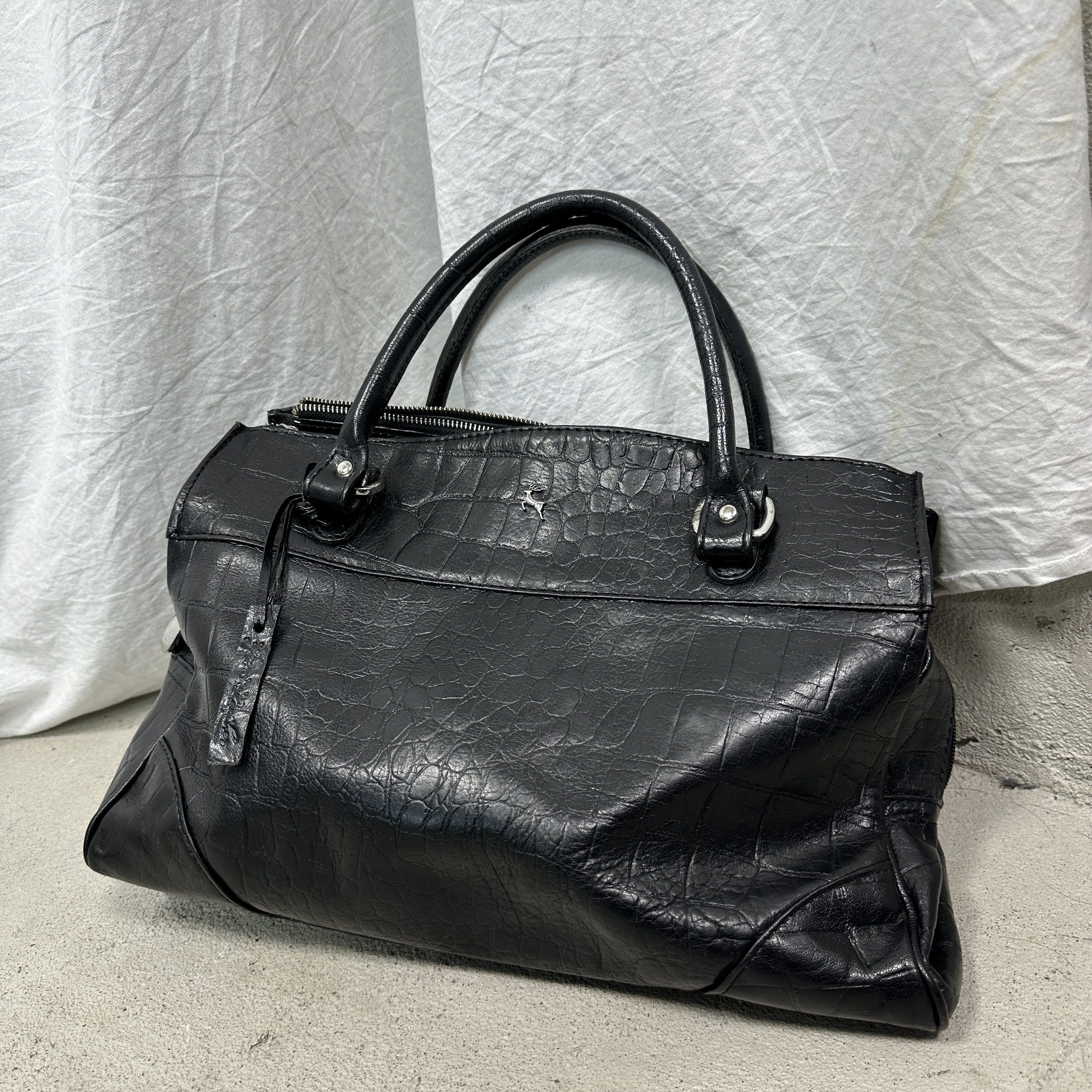 Vintage Vintage Avant Garde Leather Grunge Bag Y2K Made in Italy Size ONE SIZE - 2 Thumbnail