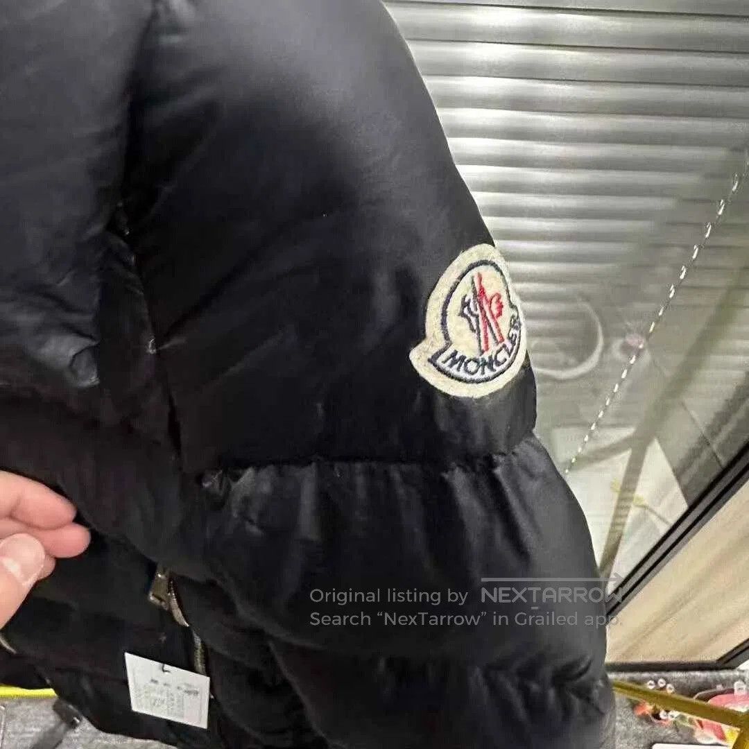 Moncler Moncler Logo Ruffled Hem Down Jacket. Size XS / US 0-2 / IT 36-38 - 2 Thumbnail