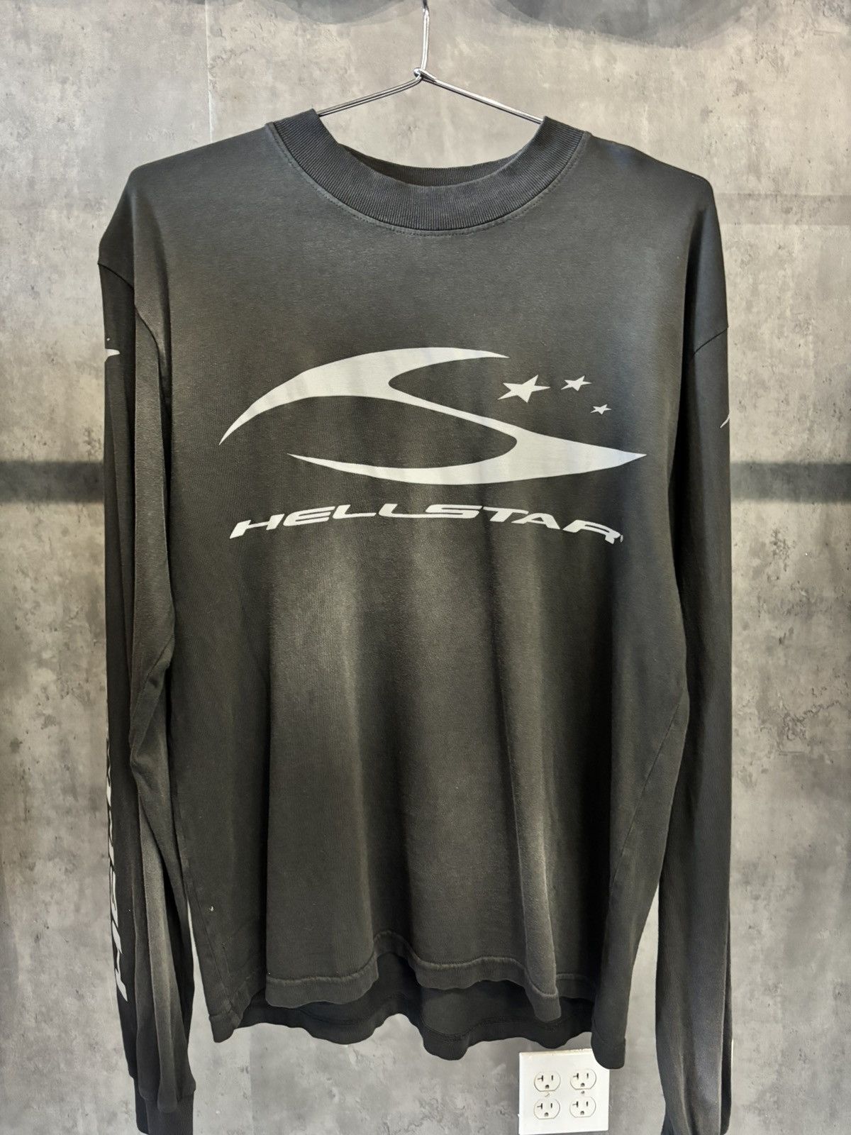 HELLSTAR HELLSTAR CURSIVE BLACK LOGO LONG SLEEVE SIZE XS - NEW Size US XS / EU 42 / 0 - 1 Thumbnail