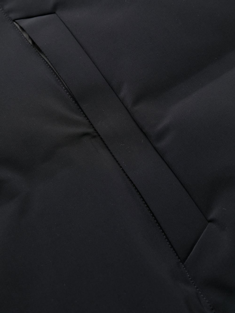 o1s22i1n1024 Midi Down Jacket in Black