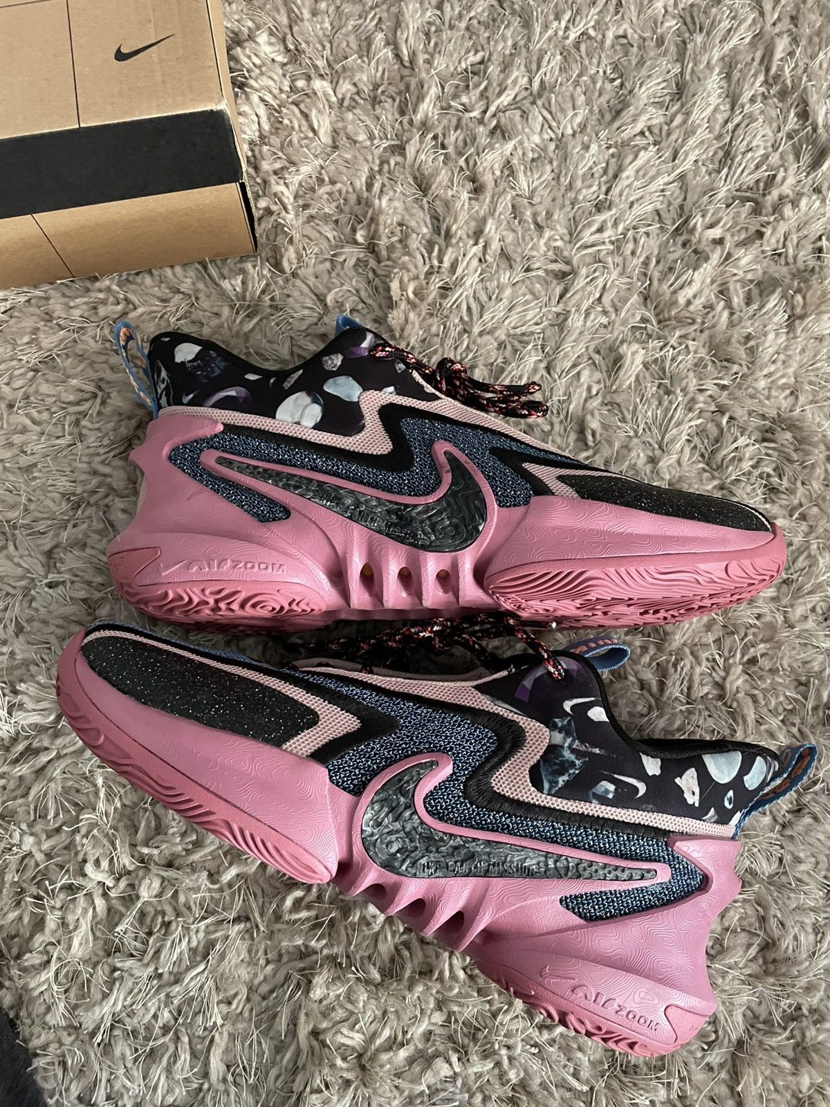 Nike Nike Cosmic Unity 2 Precious Gems Size US 9.5 / EU 42-43 - 2 Thumbnail