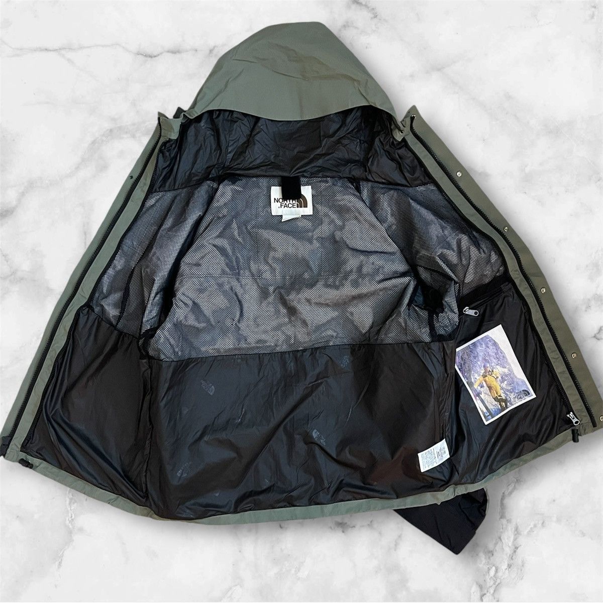The North Face The North Face Khaki Shell Raincoat Jacket Size US L / EU 52-54 / 3 - 6 Thumbnail