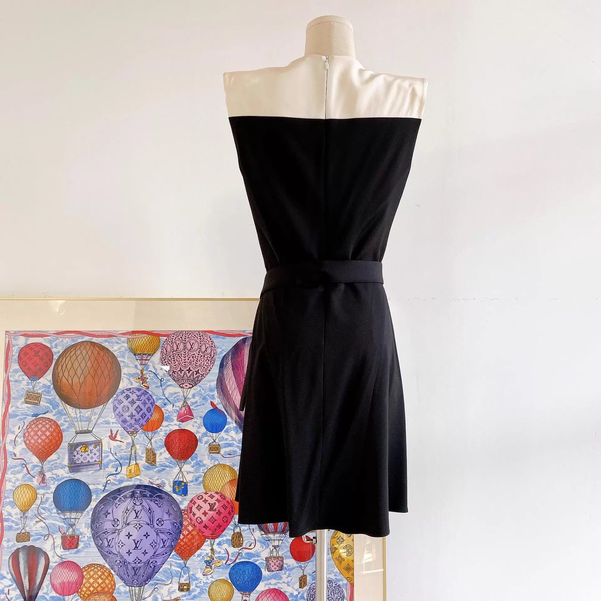 Louis Vuitton Louis Vuitton color blocked sleeveless dress size 36 Size XS / US 0-2 / IT 36-38 - 2 Thumbnail